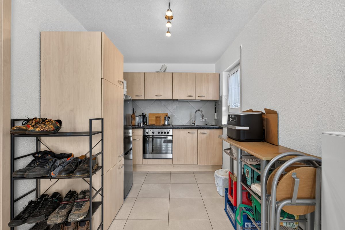 Immobilienangebot - Pfinztal / Kleinsteinbach - Wohnen & Anlage - Viel Platz für Ihre Wohnträume – Einfamilienhaus mit Einliegerwohnung und Weitblick