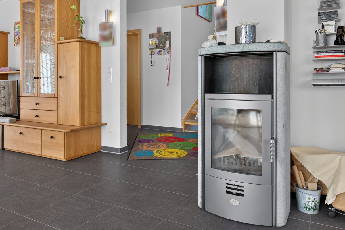 Immobilienangebot - Pfinztal / Kleinsteinbach - Wohnen & Anlage - Viel Platz für Ihre Wohnträume – Einfamilienhaus mit Einliegerwohnung und Weitblick