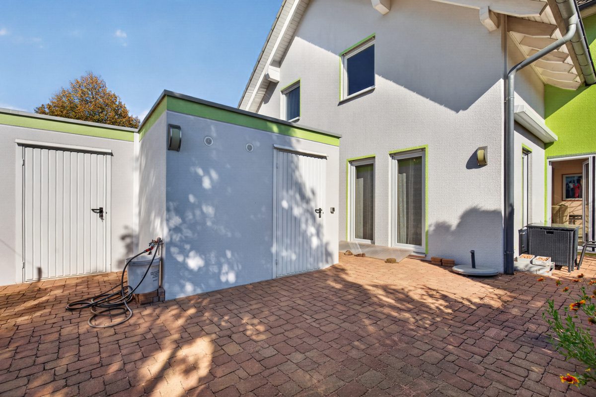 Immobilienangebot - Pfinztal / Kleinsteinbach - Wohnen & Anlage - Viel Platz für Ihre Wohnträume – Einfamilienhaus mit Einliegerwohnung und Weitblick