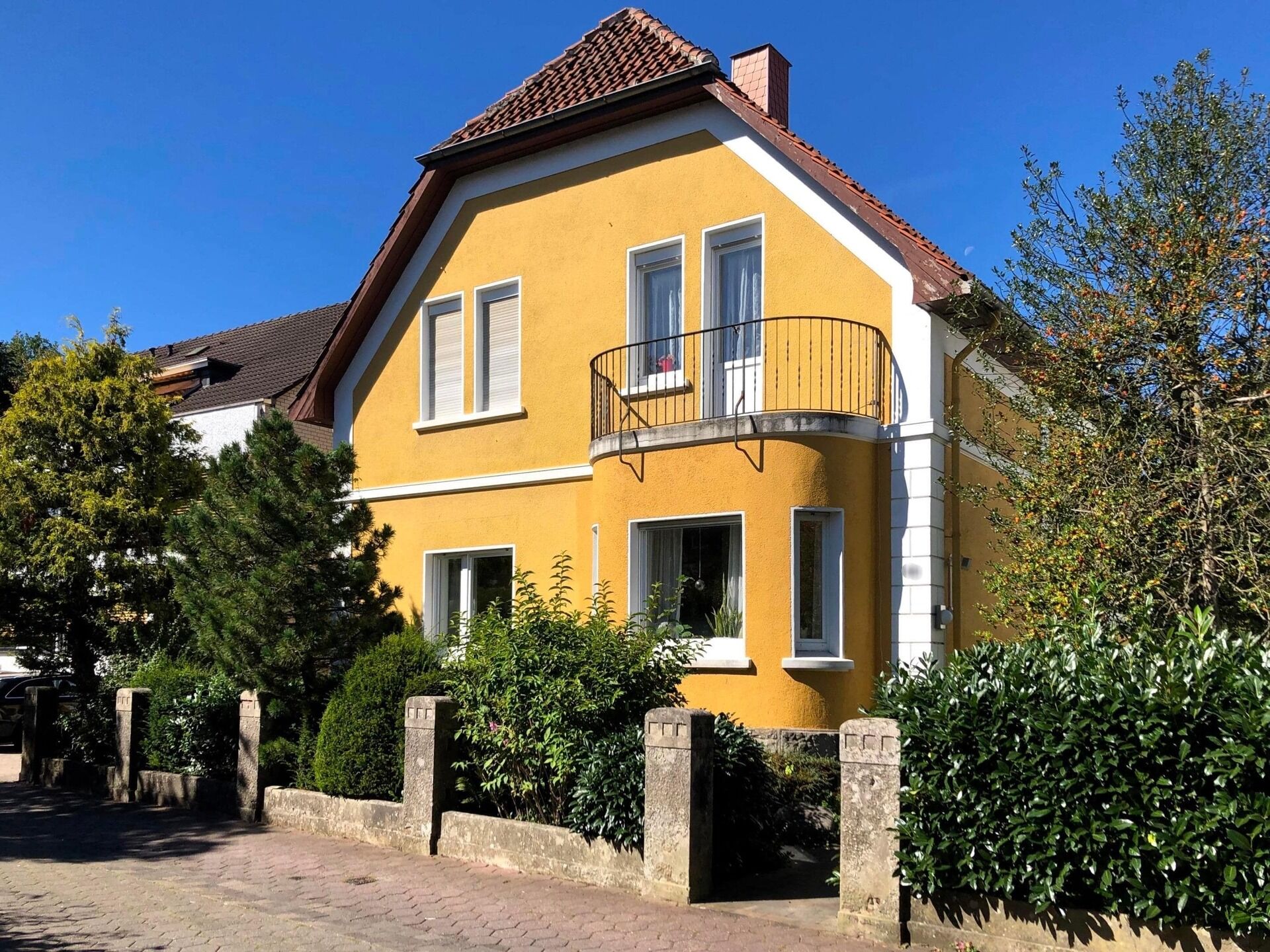 Immobilienangebot - Lage - Alle - Charmanter Altbau mit tollem Garten