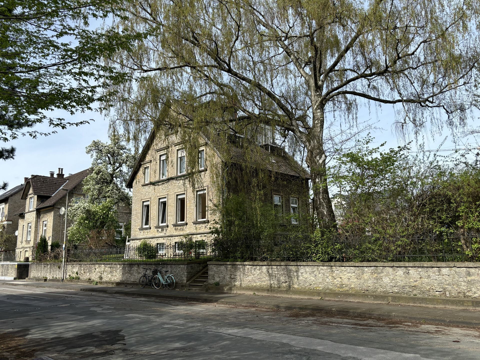 Immobilienangebot - Detmold - Alle - Stadthaus mit zusätzlichem Bauplatz