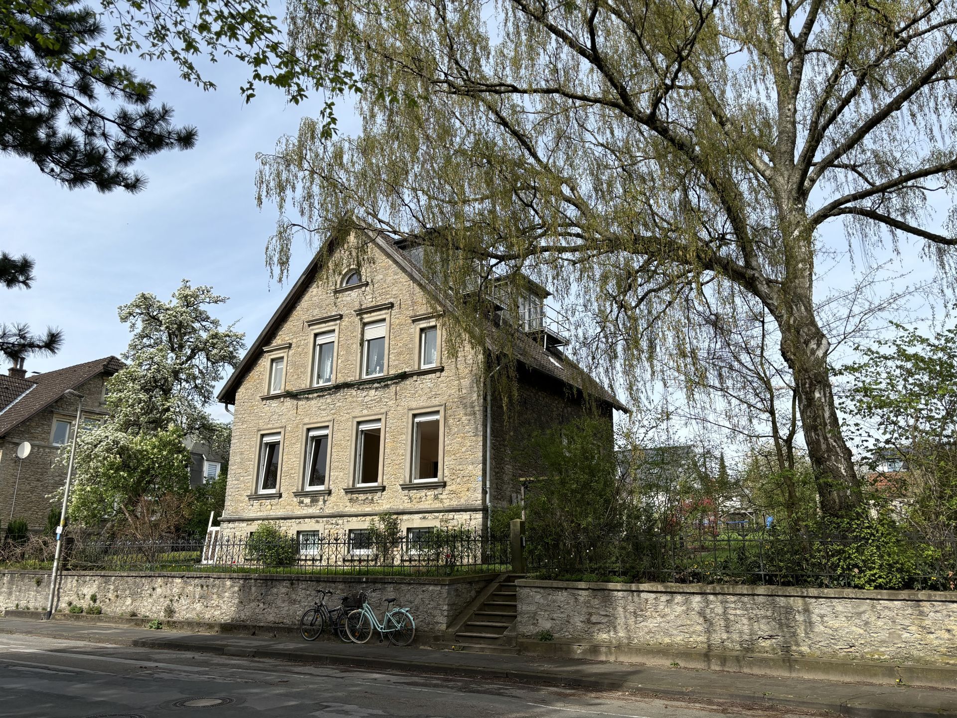 Immobilienangebot - Detmold - Alle - Stadthaus mit zusätzlichem Bauplatz