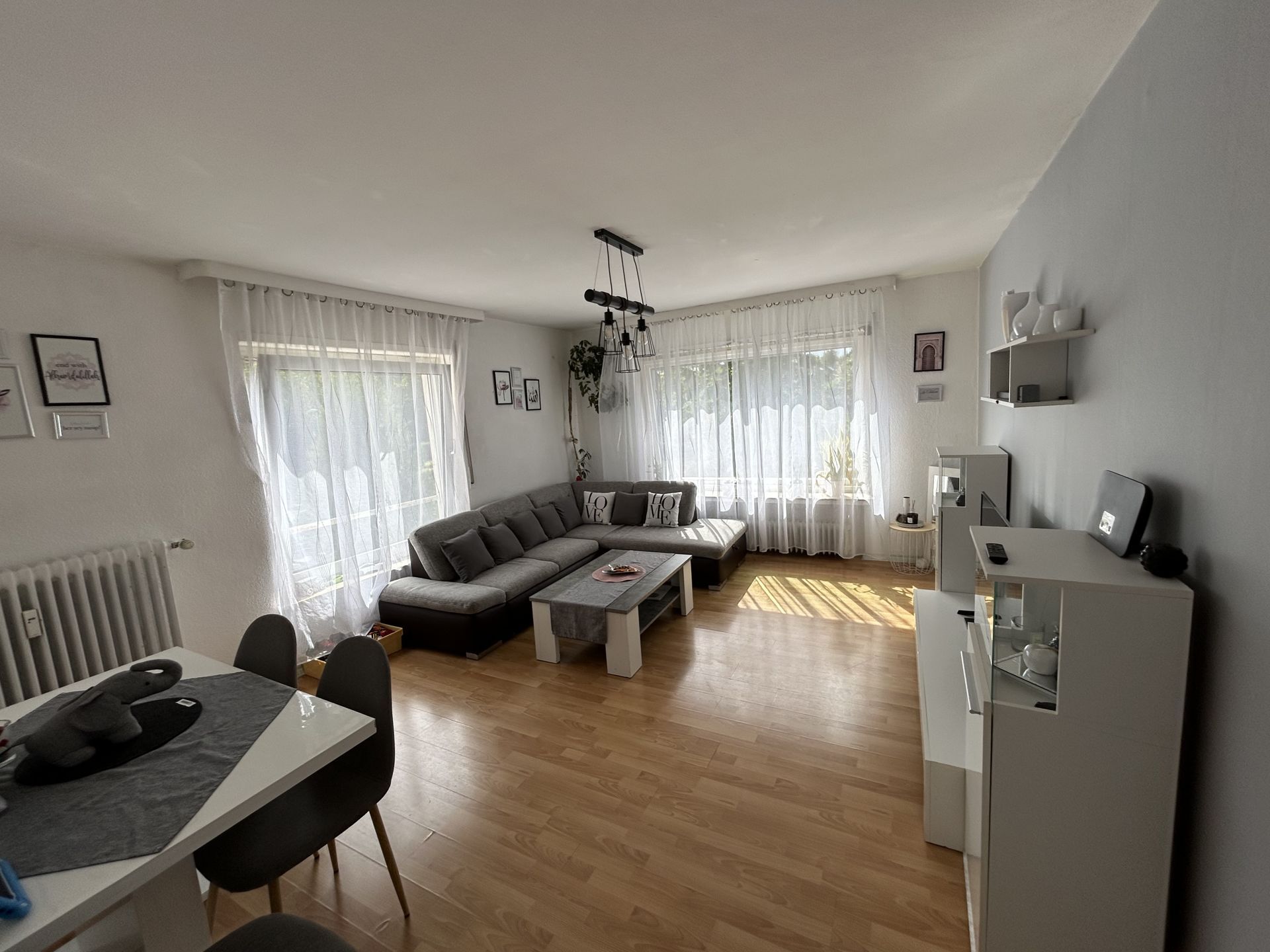 Immobilienangebot - Detmold - Alle - Vielseitig nutzbare Gewerbeimmobilie mit 4 Wohnungen