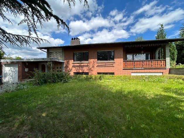 Immobilienangebot - Brakel - Alle - Großzügiges Einfamilienhaus in Brakel