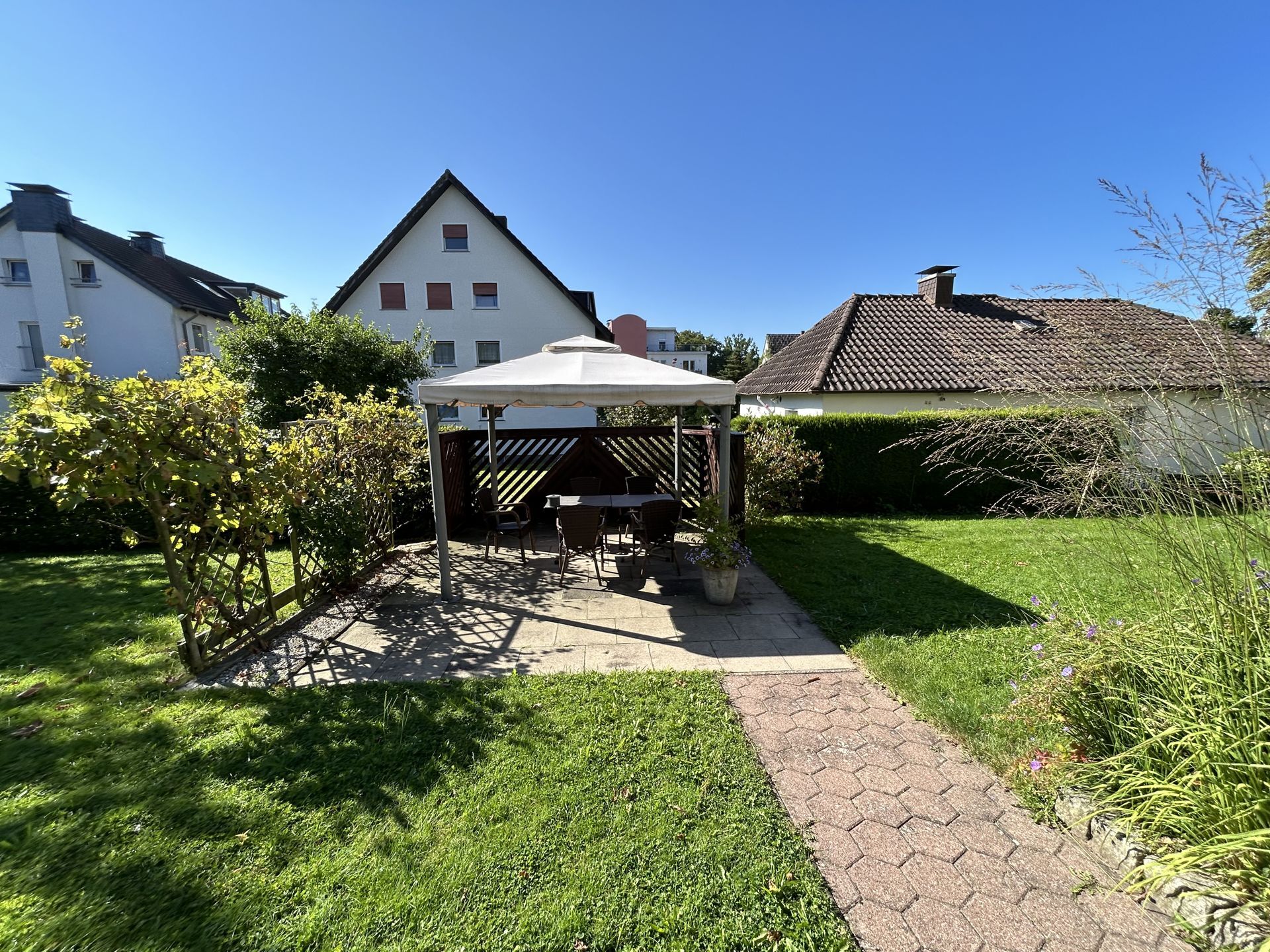 Immobilienangebot - Horn-Bad Meinberg - Alle - Vielseitig nutzbares, attraktives Gästehaus in Kurparknähe