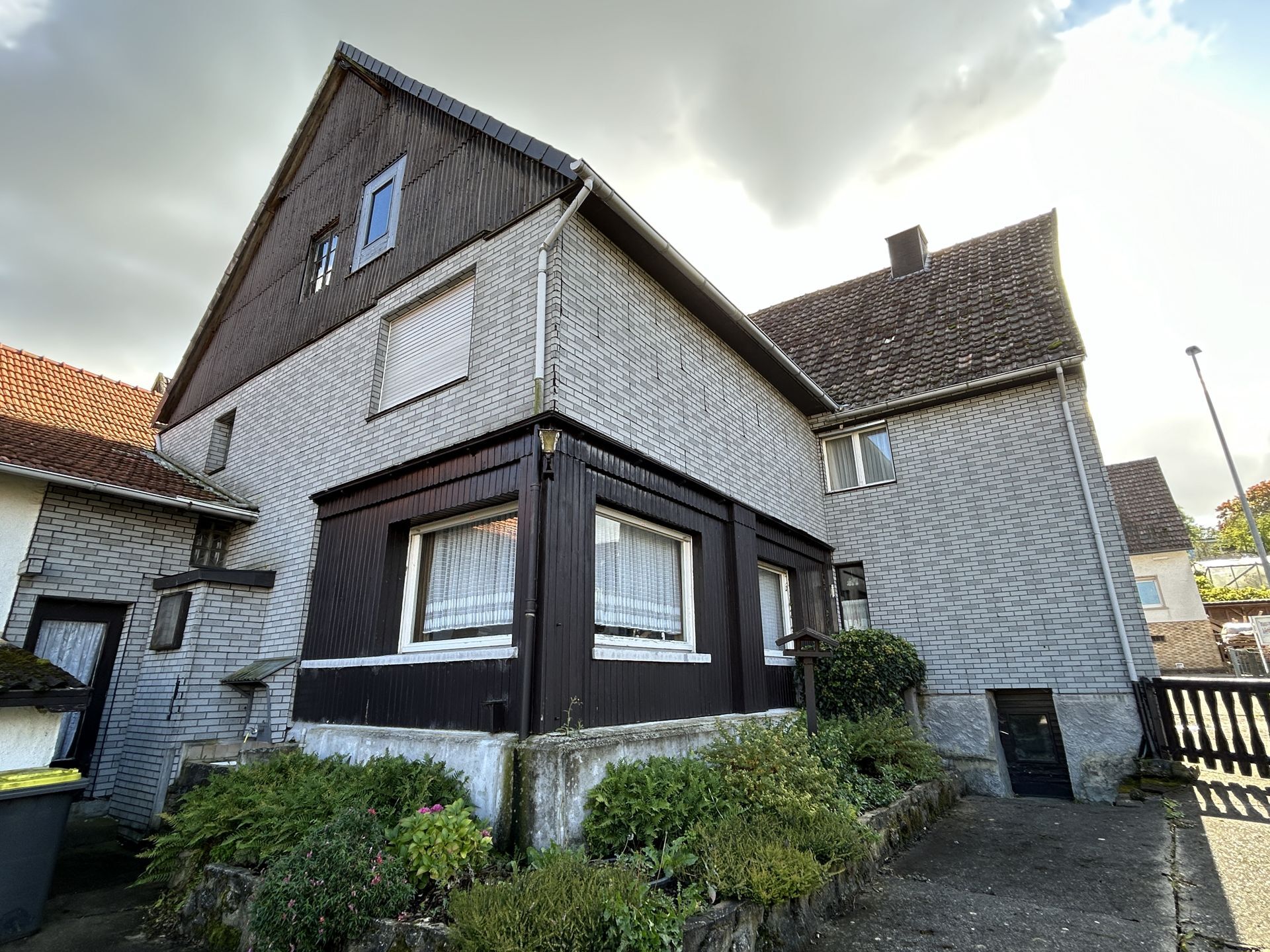 Immobilienangebot - Warburg / Herlinghausen - Alle - EFH zur freien Entfaltung in Warburg-Herlinghausen