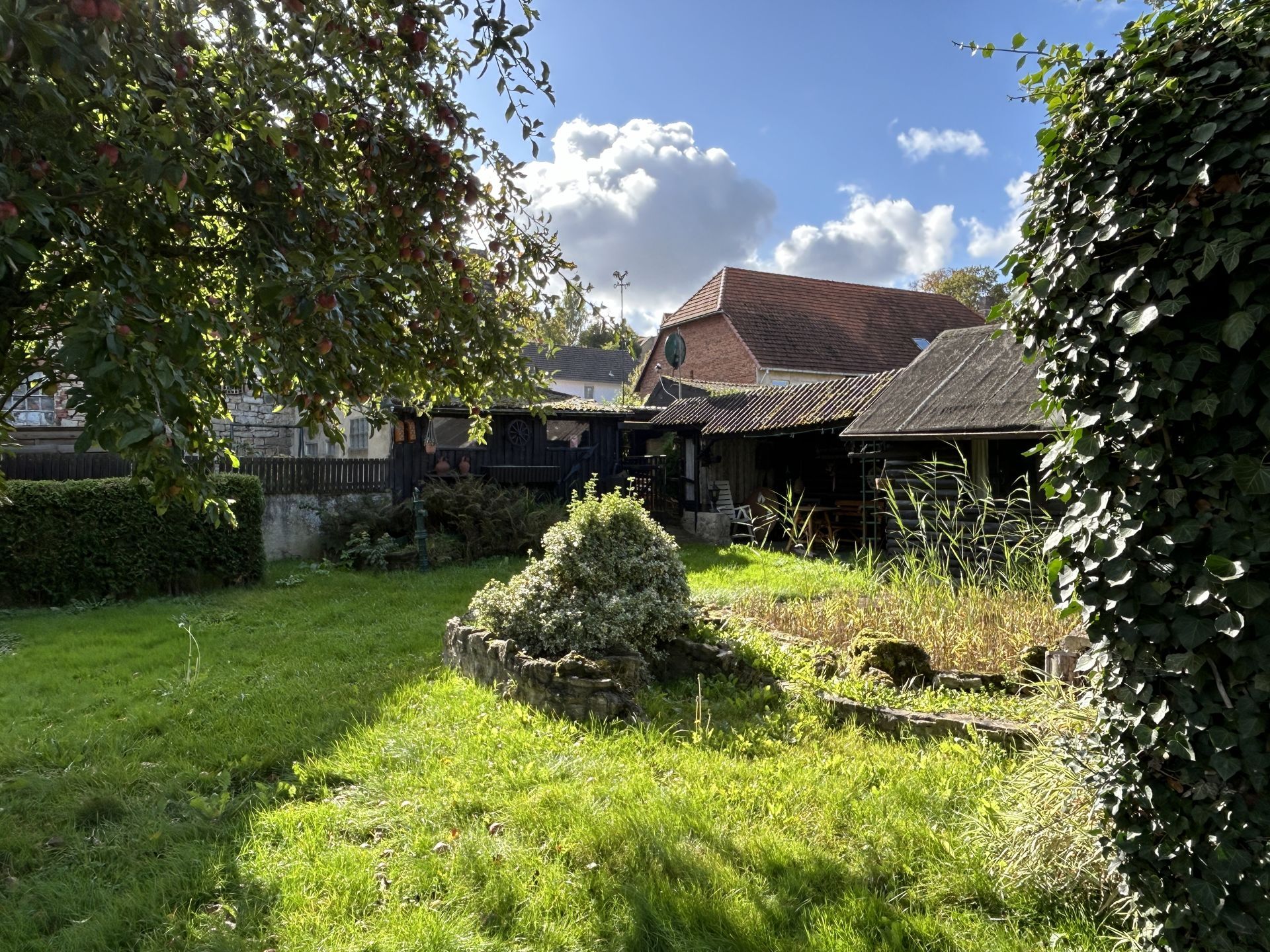 Immobilienangebot - Warburg / Herlinghausen - Alle - EFH zur freien Entfaltung in Warburg-Herlinghausen