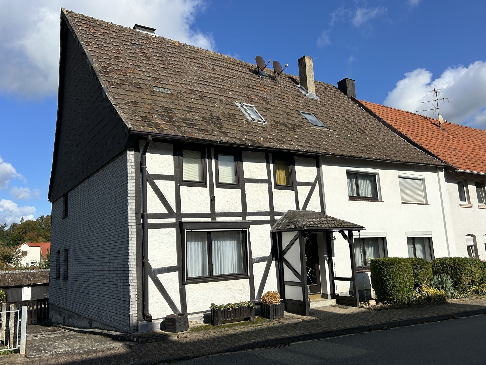 Immobilienangebot - Warburg / Herlinghausen - Alle - EFH zur freien Entfaltung in Warburg-Herlinghausen