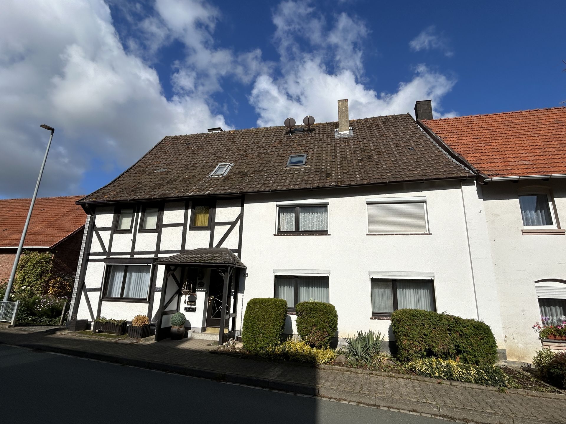 Immobilienangebot - Warburg / Herlinghausen - Alle - EFH zur freien Entfaltung in Warburg-Herlinghausen