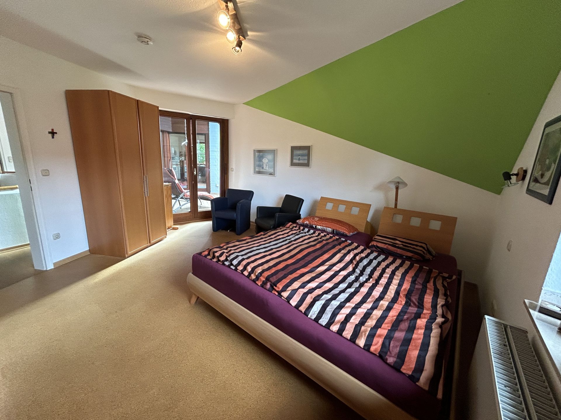 Immobilienangebot - Hövelhof - Alle - Entdecken Sie Ihren Familientraum inmitten einer grünen Oase!