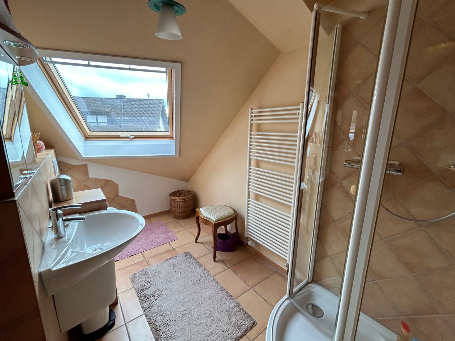 Immobilienangebot - Hövelhof - Alle - Entdecken Sie Ihren Familientraum inmitten einer grünen Oase!
