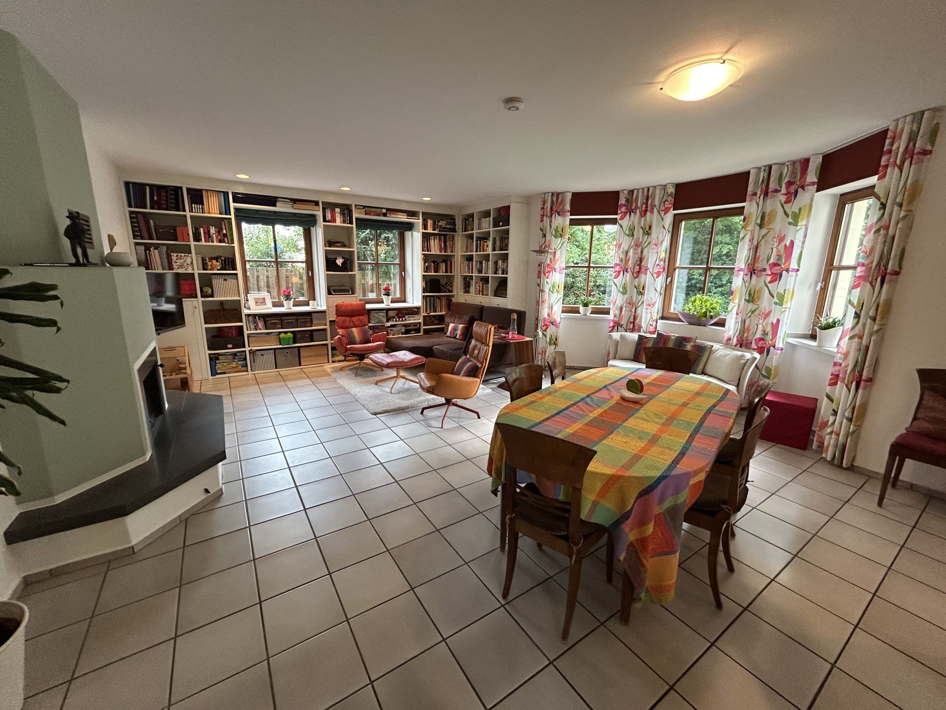 Immobilienangebot - Hövelhof - Alle - Entdecken Sie Ihren Familientraum inmitten einer grünen Oase!