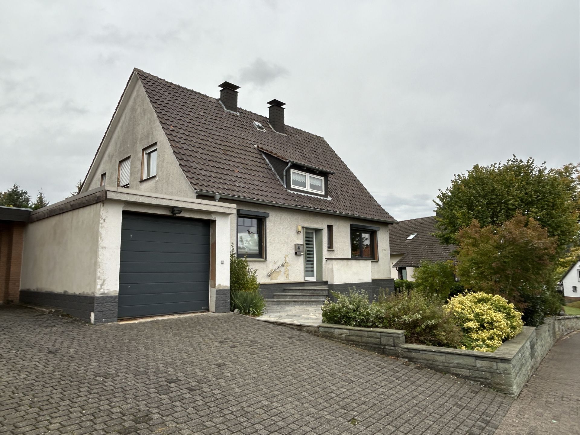 Immobilienangebot - Marsberg / Westheim - Alle - Gepflegtes Einfamilienhaus sucht neuen Besitzer