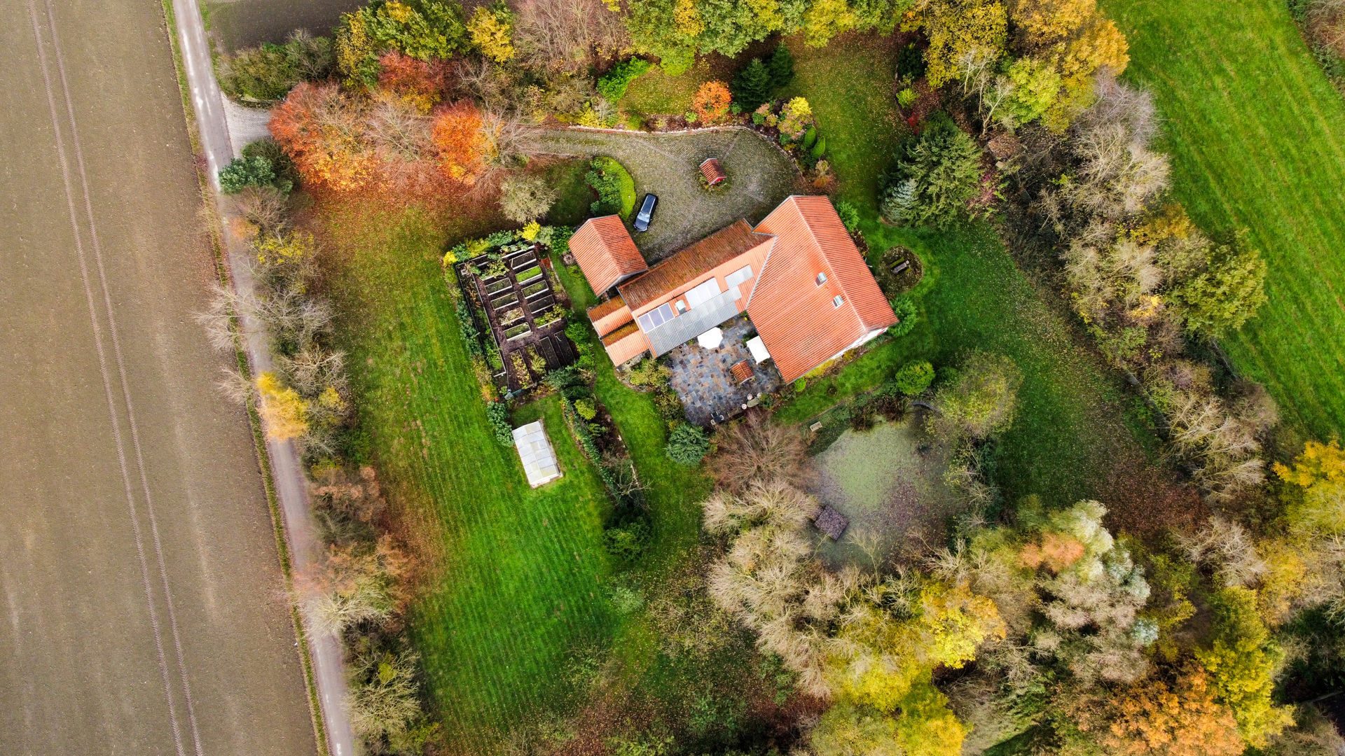 Immobilienangebot - Horn-Bad Meinberg / Fissenknick - Alle - „Erlebniswelt für Fachwerkliebhaber“ in Fast-Alleinlage!