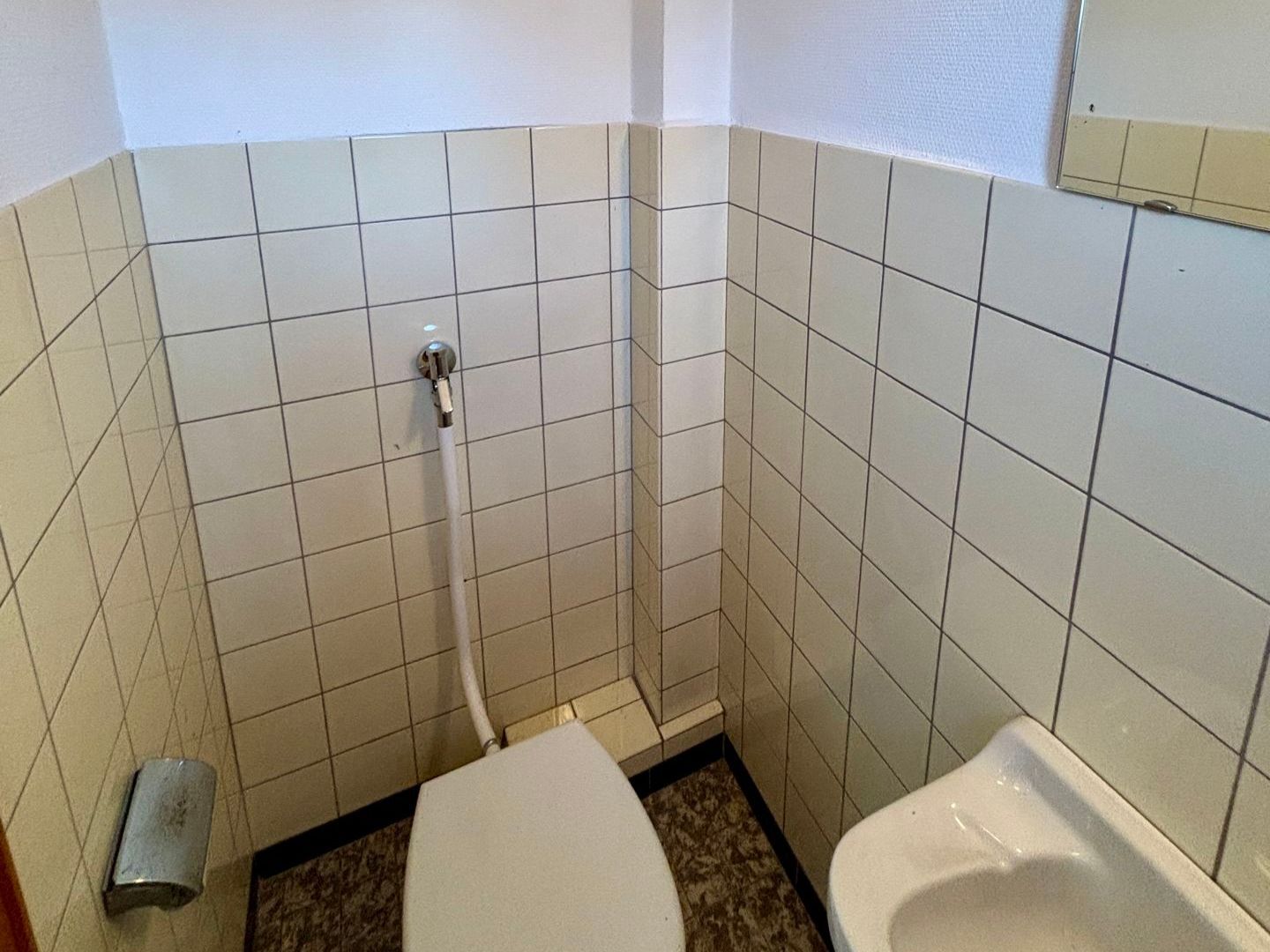 Immobilienangebot - Paderborn / Schloß Neuhaus - Alle - Reihenendhaus mit Potenzial in
Paderborn Schloß Neuhaus