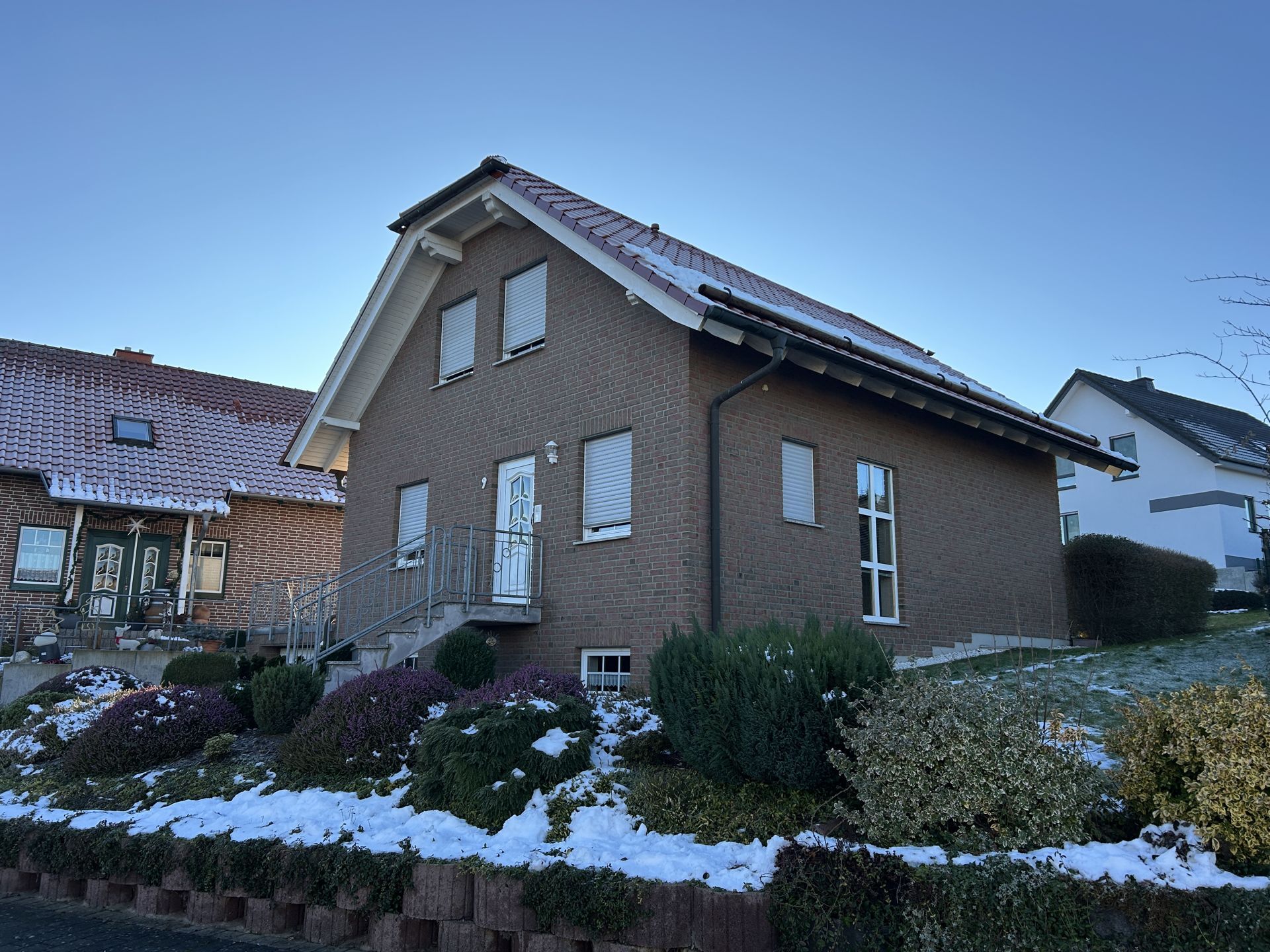 Immobilienangebot - Warburg / Calenberg - Alle - Einfamilienhaus in Warburg-Calenberg – Ihr neues Zuhause!