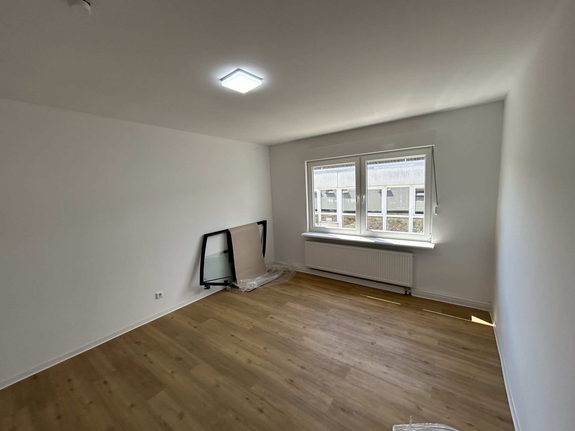 Immobilienangebot - Detmold / Spork-Eichenholz - Gewerbe - Modernisierte Doppelhalle mit Büro-/Sozialräumen
