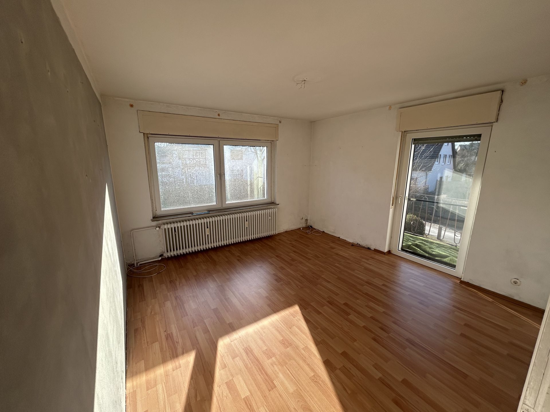 Immobilienangebot - Salzkotten - Alle - Solides Haus wartet auf Ihre Ideen!