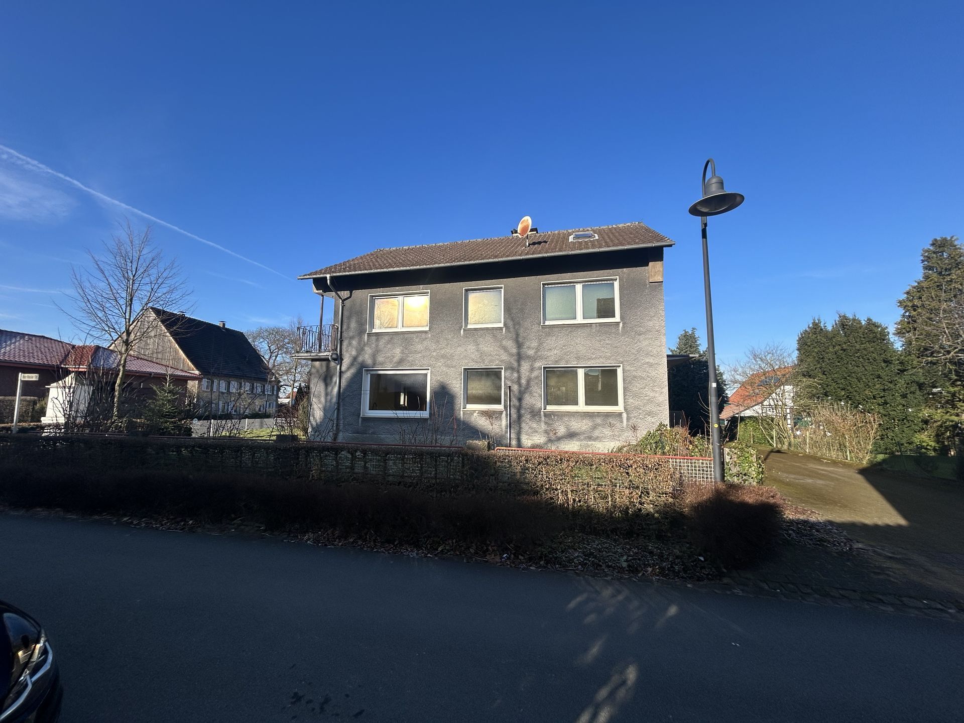 Immobilienangebot - Salzkotten - Alle - Solides Haus wartet auf Ihre Ideen!