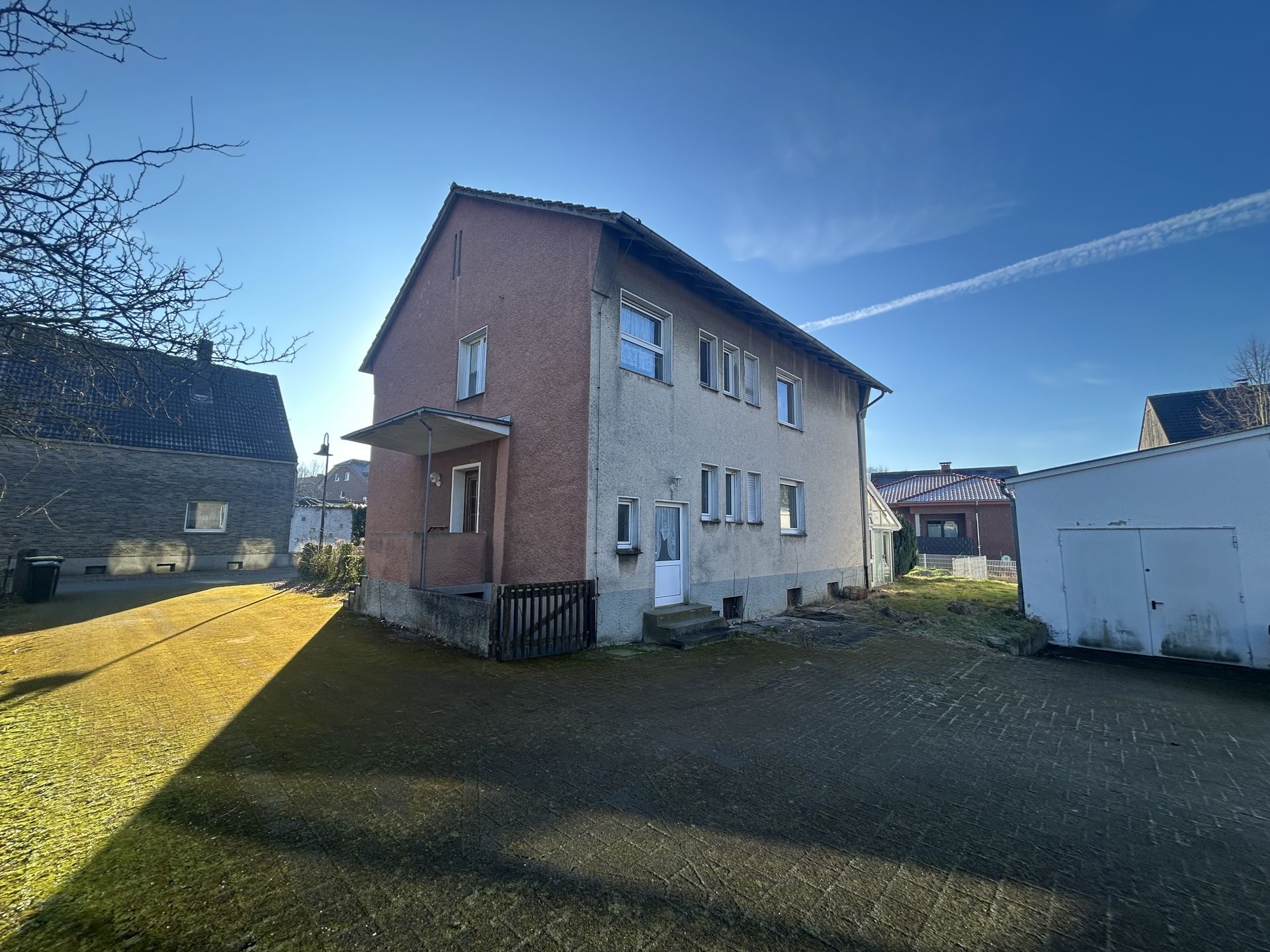 Immobilienangebot - Salzkotten - Alle - Solides Haus wartet auf Ihre Ideen!