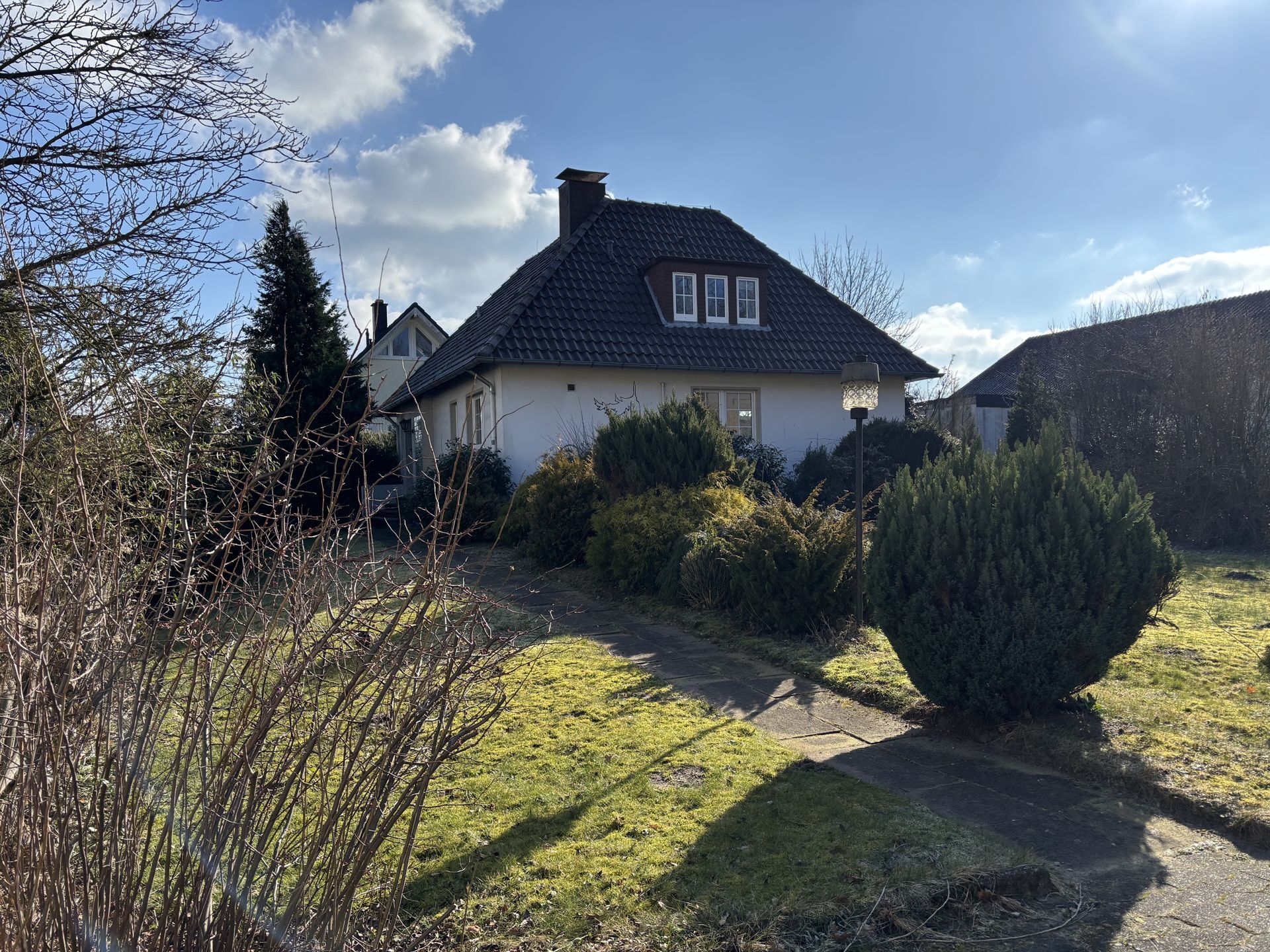 Immobilienangebot - Detmold / Heidenoldendorf - Alle - Ein Bungalow mit Extras