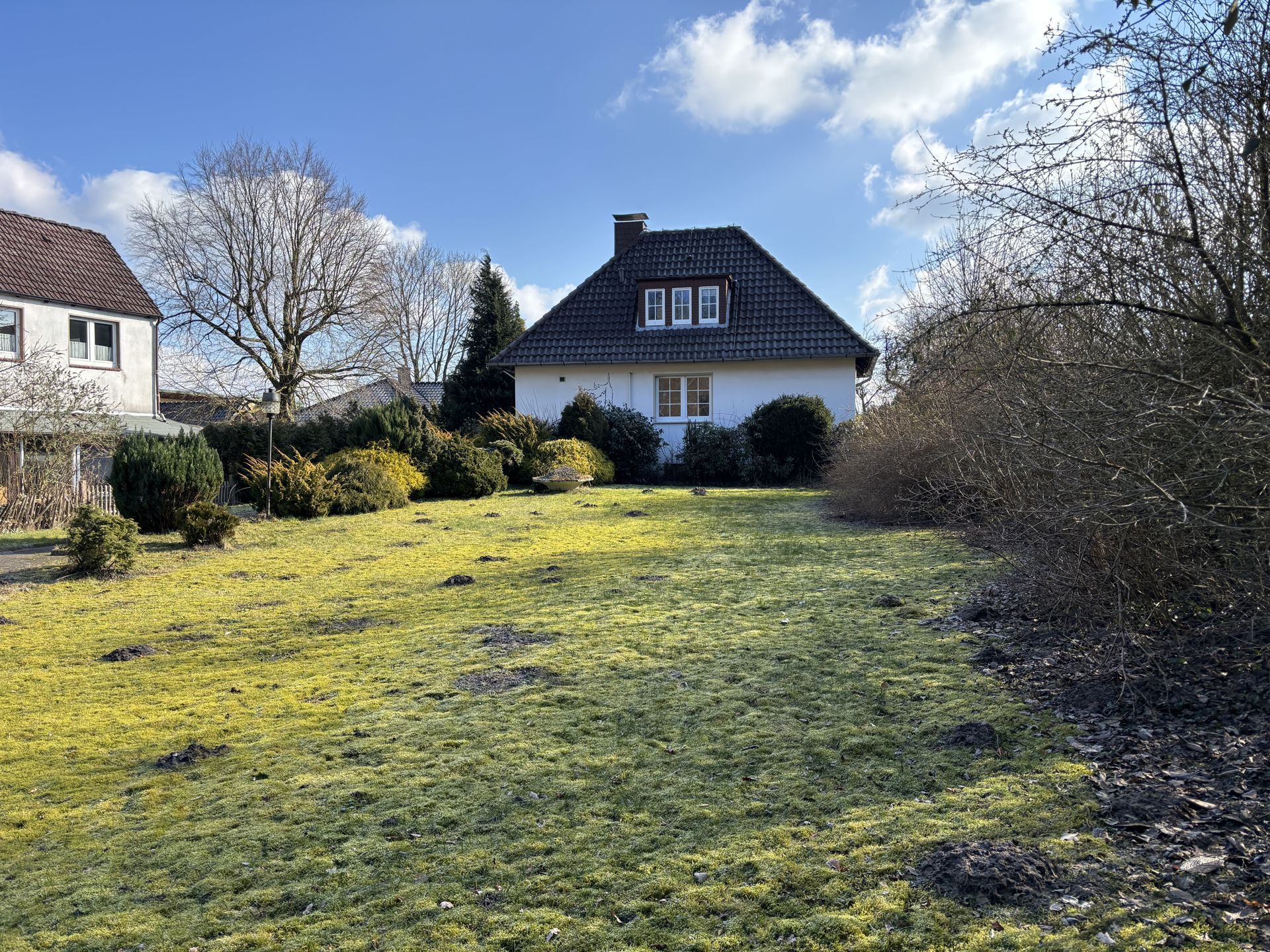 Immobilienangebot - Detmold / Heidenoldendorf - Alle - Ein Bungalow mit Extras