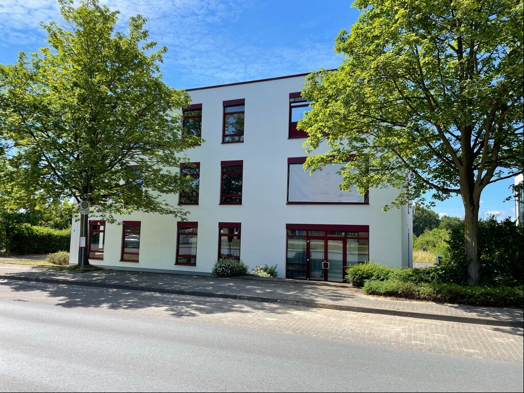 Immobilienangebot - Detmold / Nienhagen - Gewerbe - Büroetage mit Blick über den Teutoburger Wald