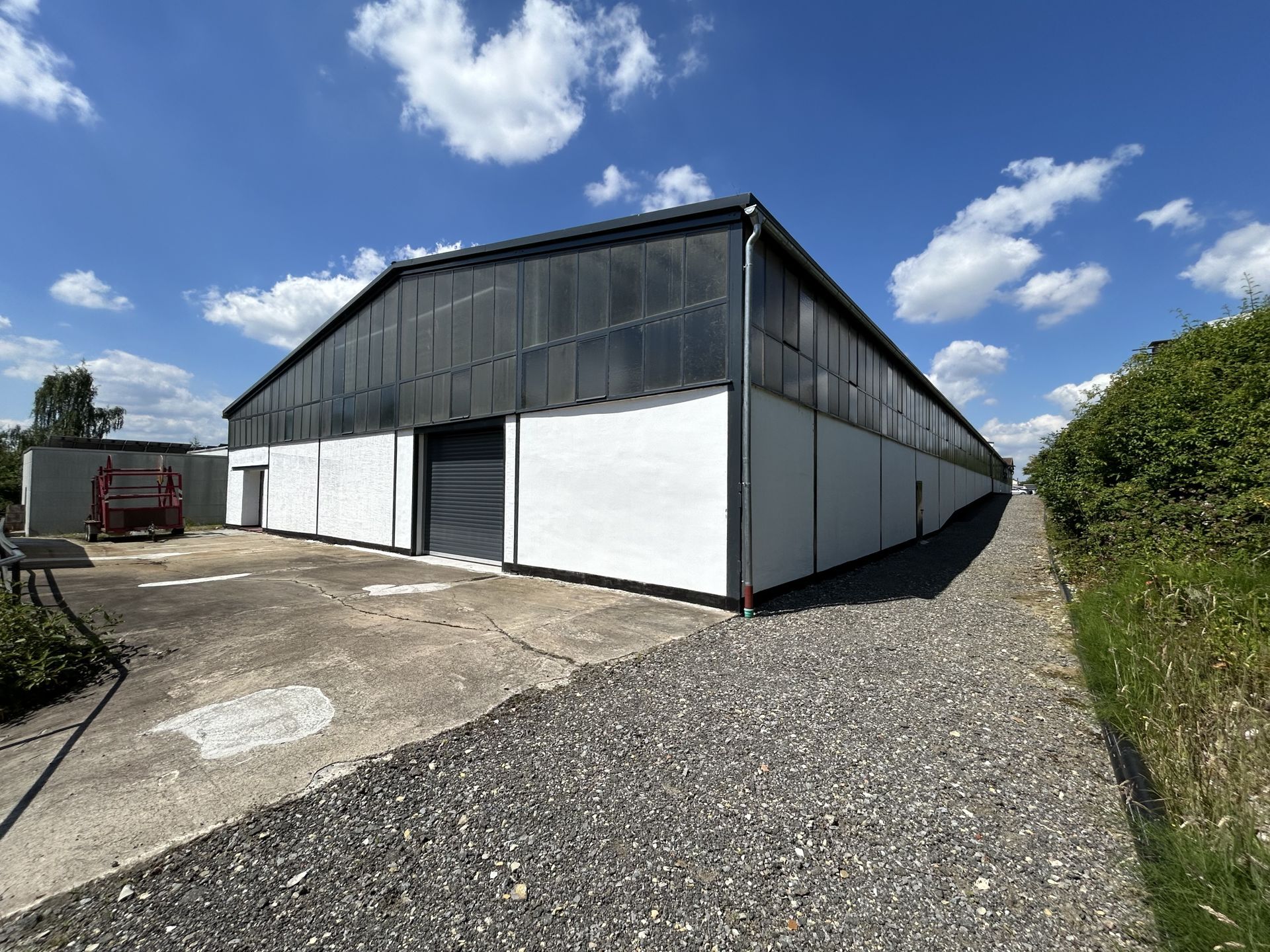 Immobilienangebot - Detmold / Spork-Eichholz - Gewerbe - Attraktive Produktions-/Lagerhalle mit Büro-/Sozialräumen