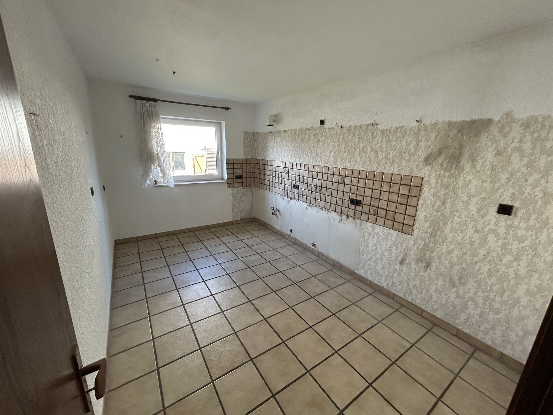 Immobilienangebot - Paderborn / Schloß Neuhaus - Alle - Zweifamilienhaus plus Abrissobjekt bieten hervorragende Möglichkeit!