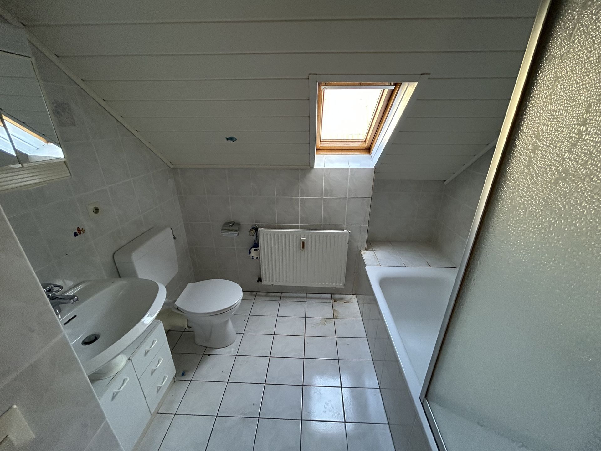 Immobilienangebot - Paderborn / Schloß Neuhaus - Alle - Zweifamilienhaus plus Abrissobjekt bieten hervorragende Möglichkeit!