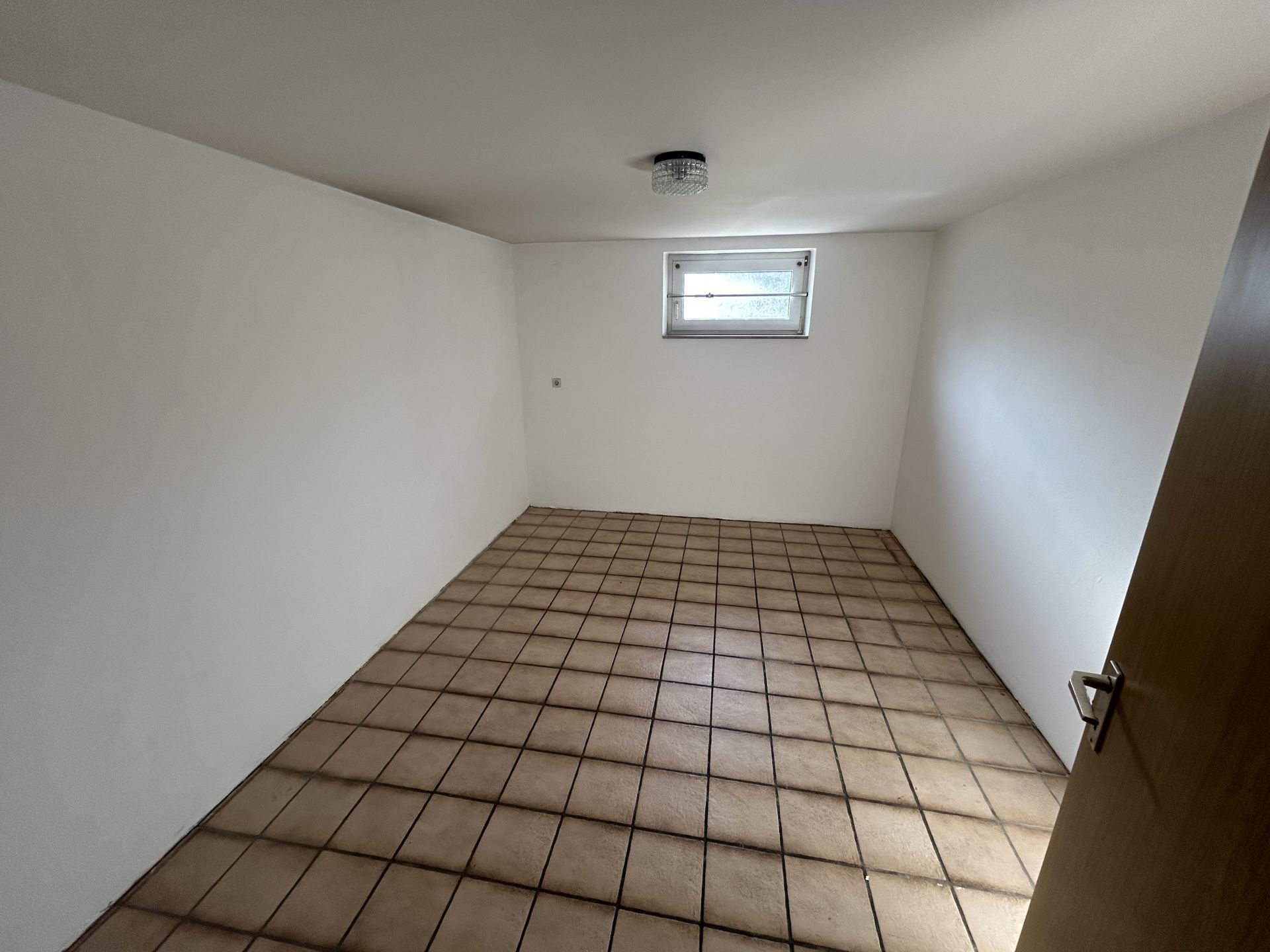 Immobilienangebot - Paderborn / Schloß Neuhaus - Alle - Zweifamilienhaus plus Abrissobjekt bieten hervorragende Möglichkeit!