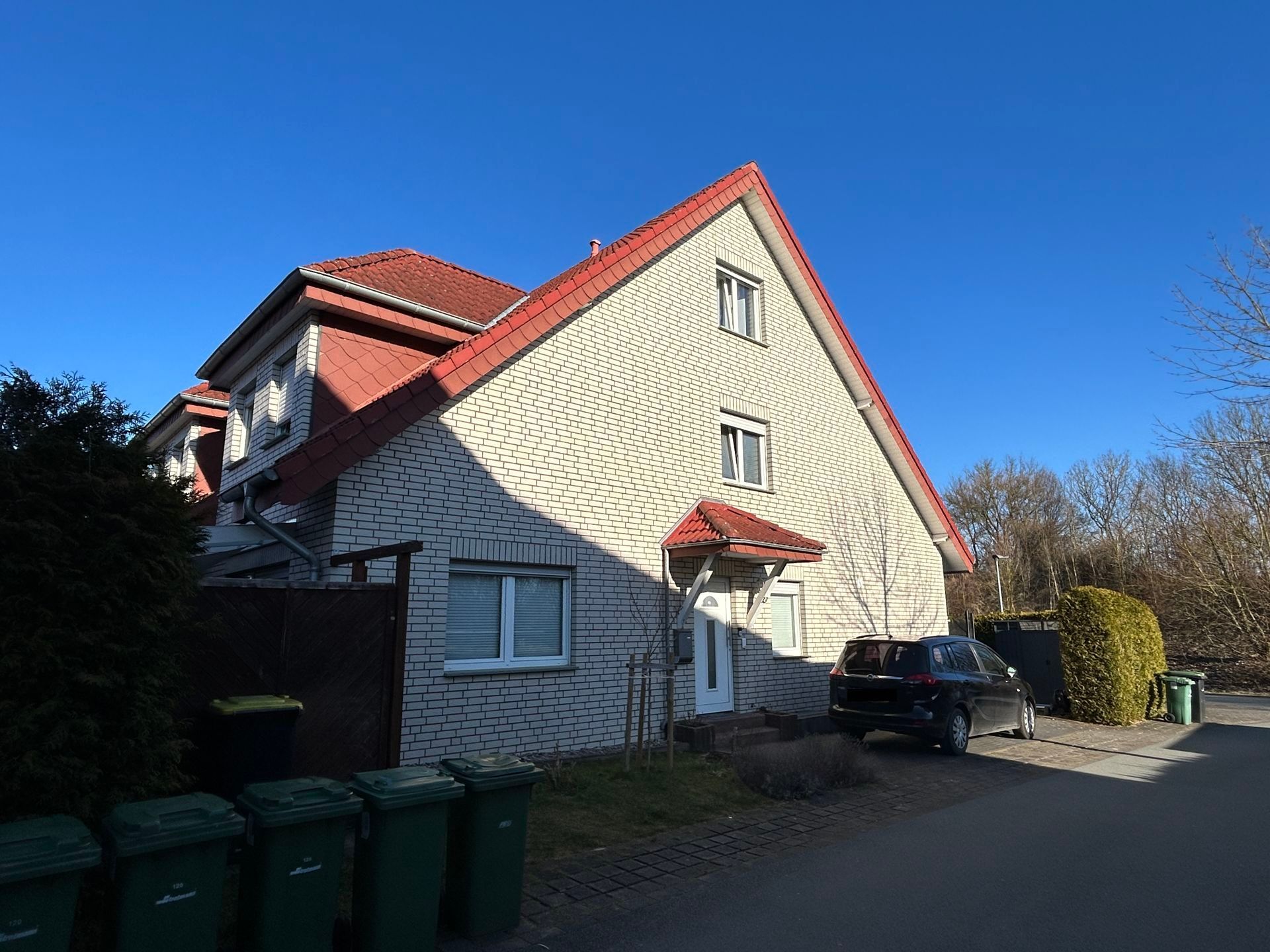 Immobilienangebot - Warburg - Alle - Reihenendhaus in ruhiger Sackgasse – Ihr neues Zuhause
