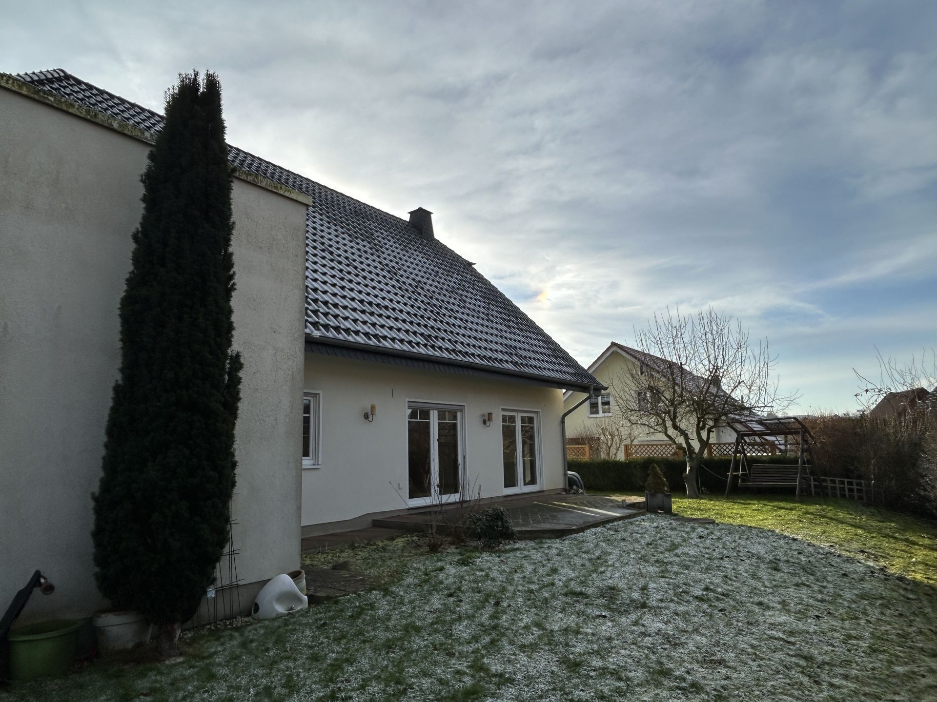 Immobilienangebot - Warburg - Alle - Gepflegtes und geräumiges Einfamilienhaus in Warburg