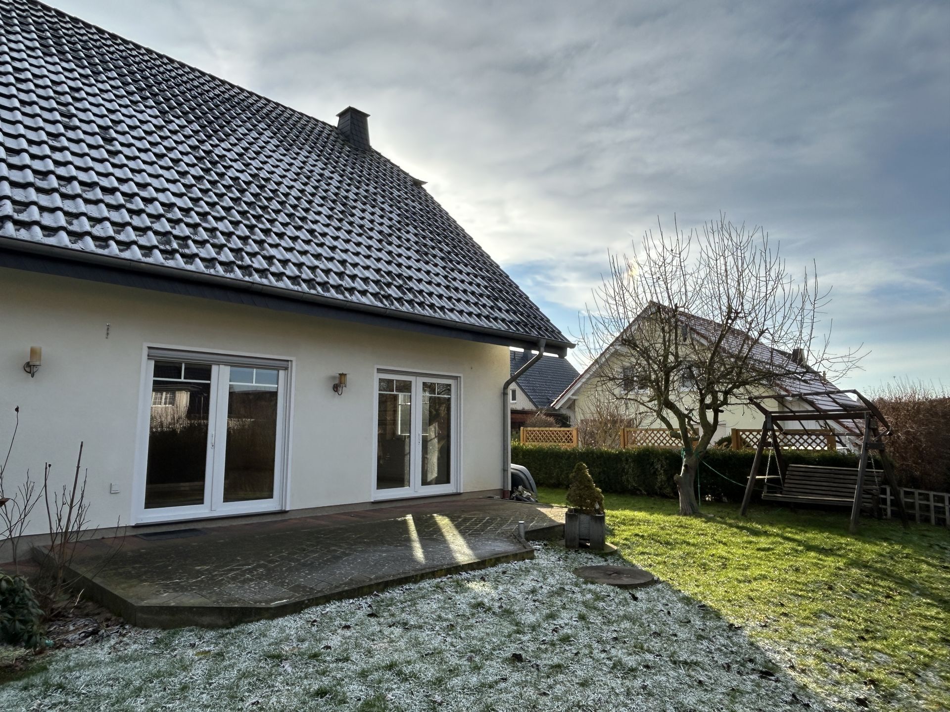 Immobilienangebot - Warburg - Alle - Gepflegtes und geräumiges Einfamilienhaus in Warburg