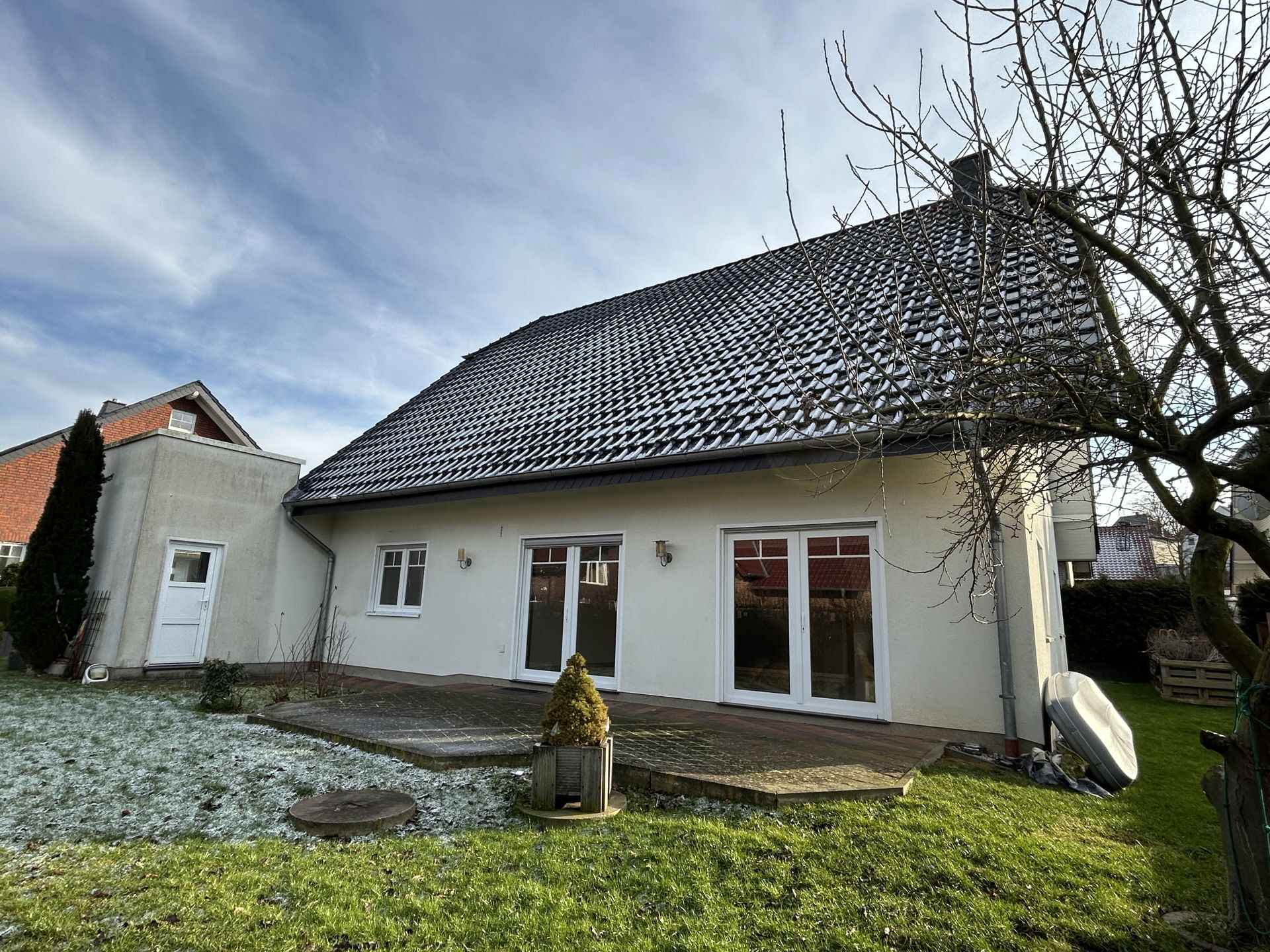 Immobilienangebot - Warburg - Alle - Gepflegtes und geräumiges Einfamilienhaus in Warburg