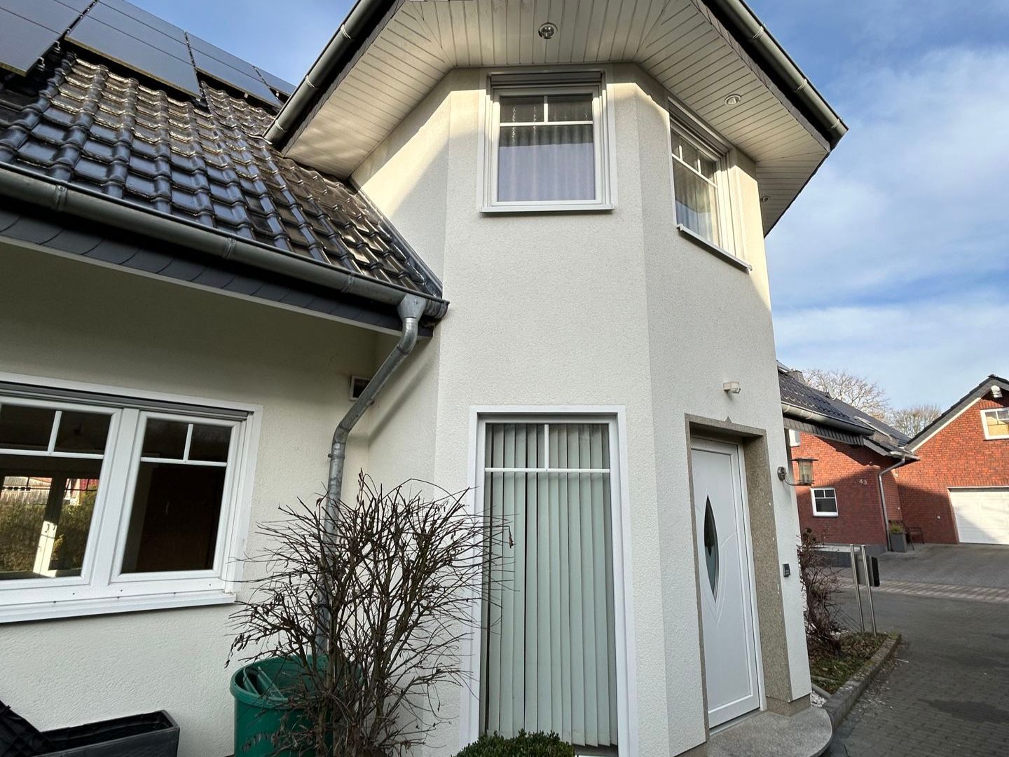 Immobilienangebot - Warburg - Alle - Gepflegtes und geräumiges Einfamilienhaus in Warburg