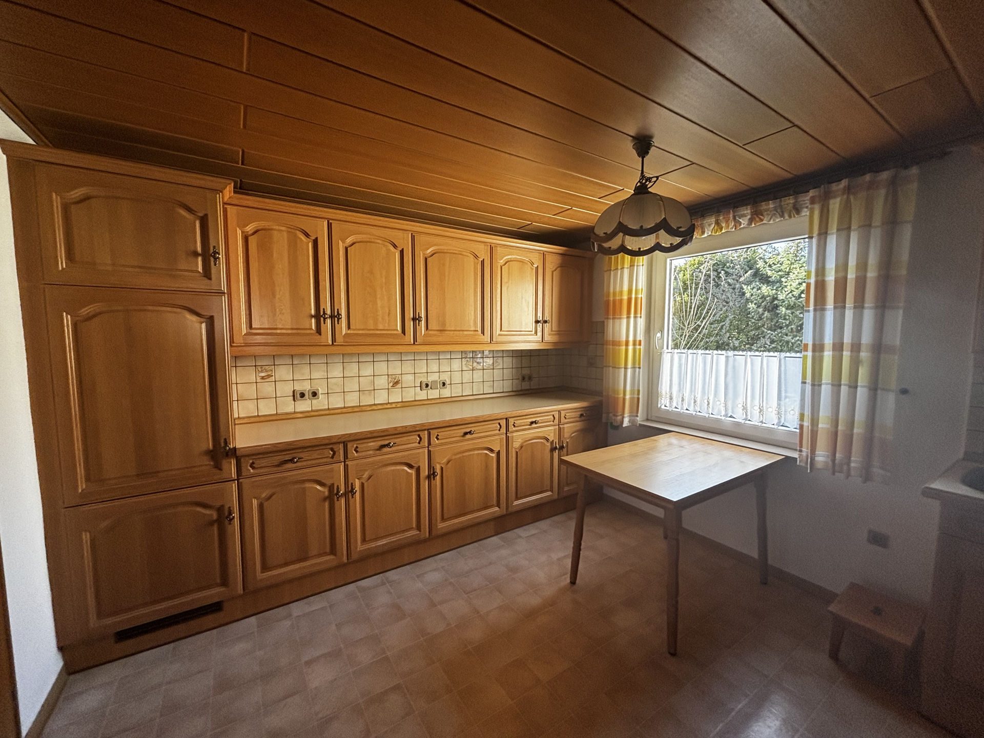 Immobilienangebot - Lage - Alle - Ideal für die kleine Familie!