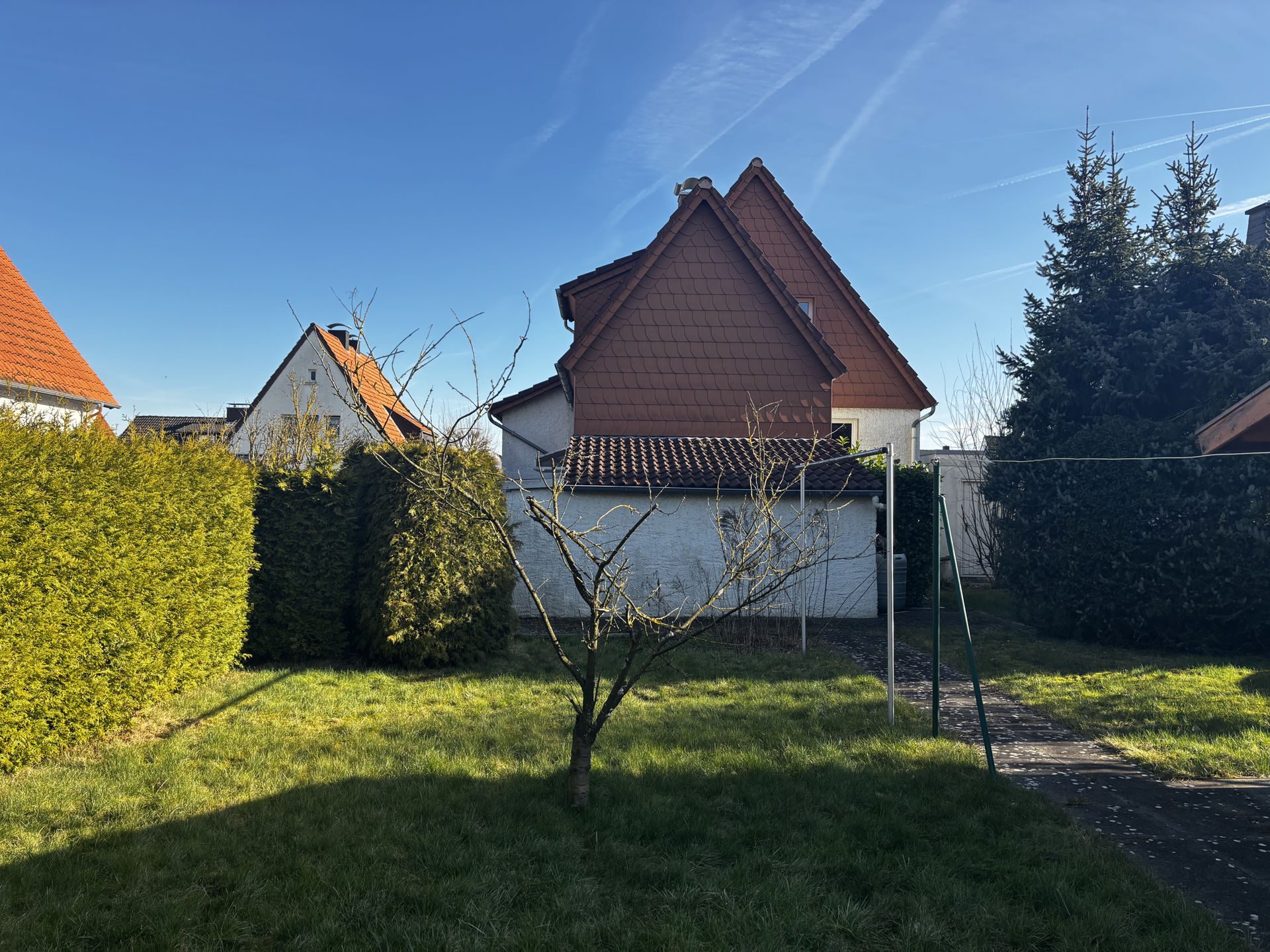 Immobilienangebot - Lage - Alle - Ideal für die kleine Familie!