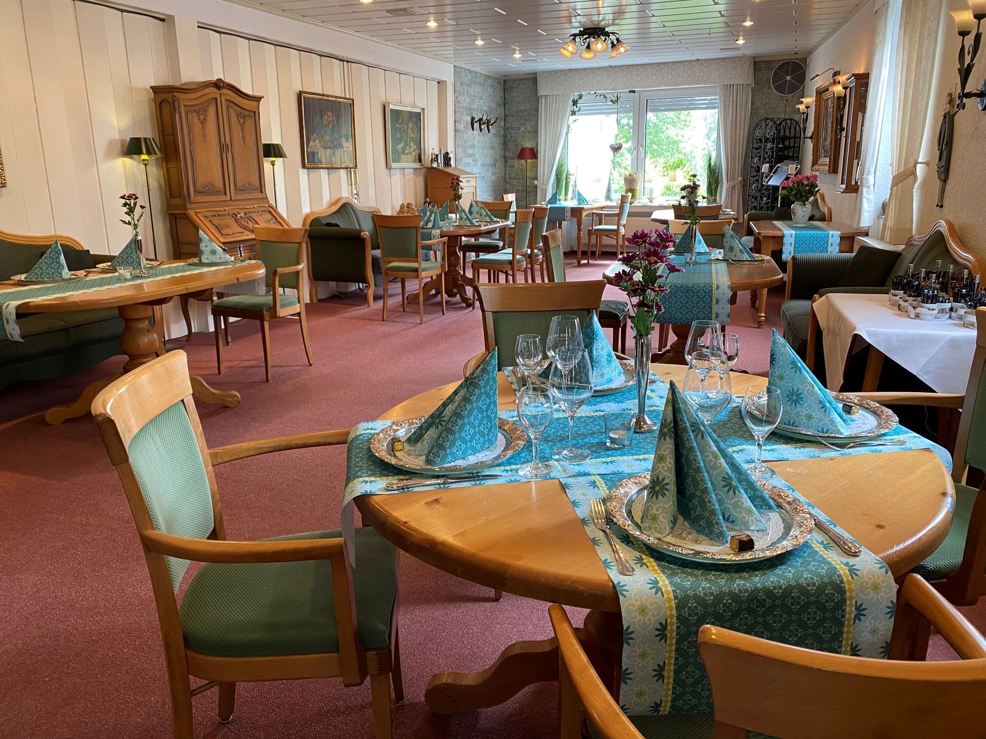 Immobilienangebot - Steinheim - Gewerbe - Vielseitige Immobilie in Steinheim – Ihr Traumobjekt für Gastronomie und Veranstaltungen