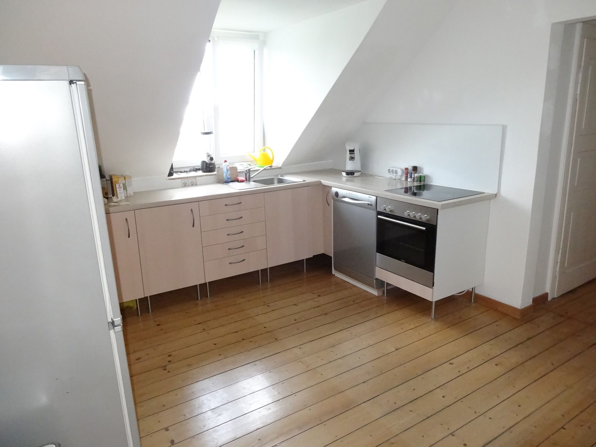 Immobilienangebot - Detmold - Alle - Stilvolle DG-Wohnung, Altbau-Villa in City-Lage!