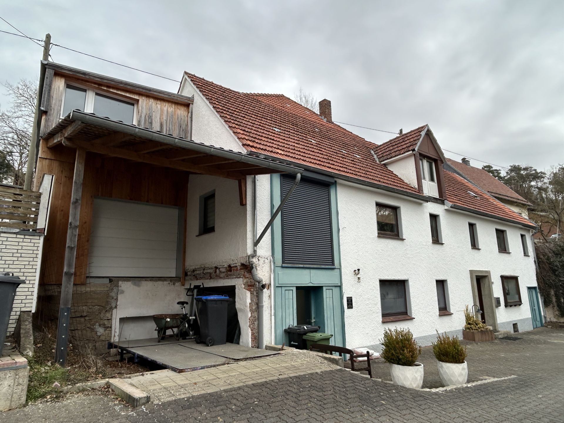 Immobilienangebot - Marsberg / Beringhausen - Alle - Vielseitige Immobilie – Wohnen und Gewerbe vereint!