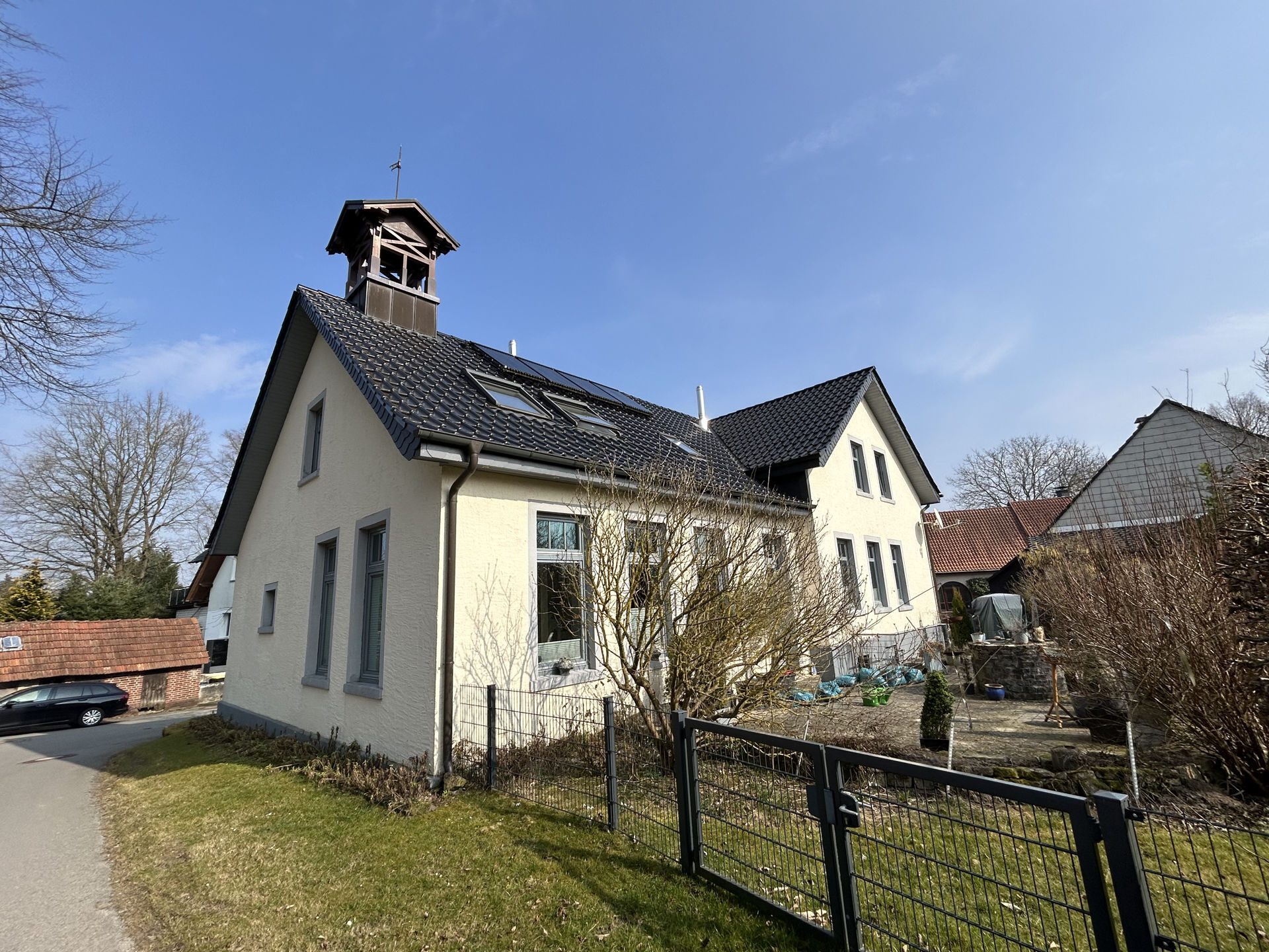Immobilienangebot - Horn-Bad Meinberg - Alle - „Bestnote“ für Alte Schule!