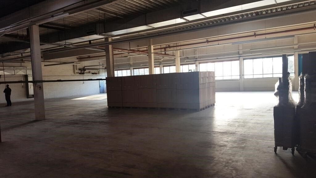 Immobilienangebot - Lage - Gewerbe - Produktionshalle mit 4 Rolltoren