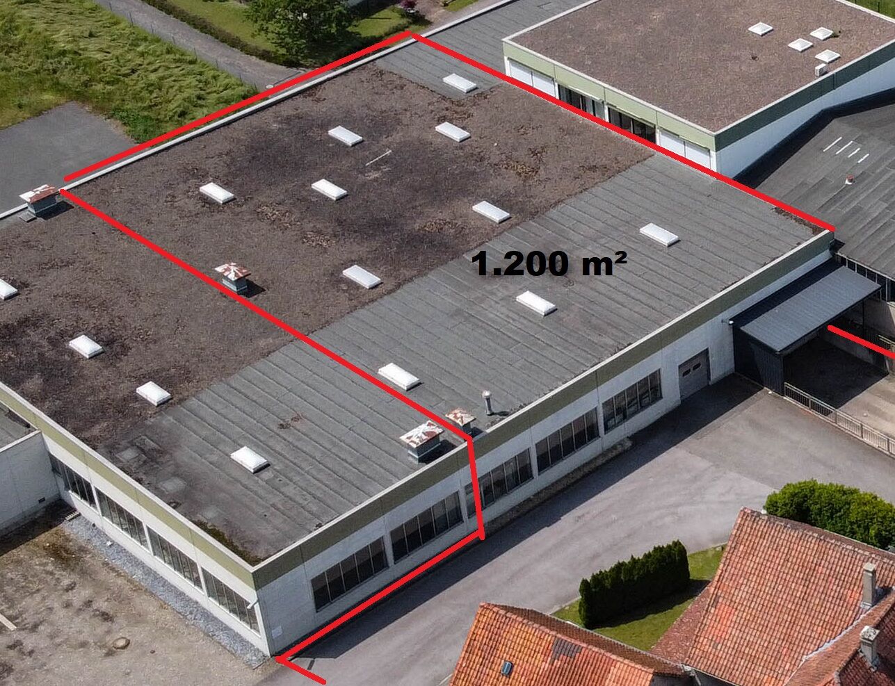 Immobilienangebot - Lage - Gewerbe - Produktionshalle mit 4 Rolltoren
