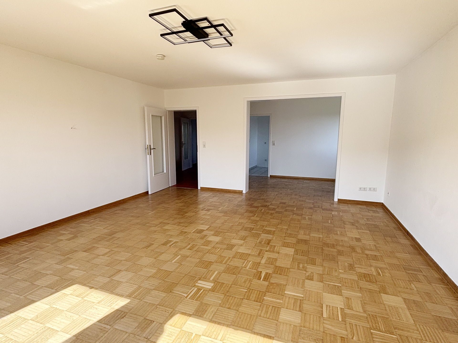 Immobilienangebot - Detmold - Alle - Frisch renoviert und chic - Bungalow mit Einliegerwohnung!
