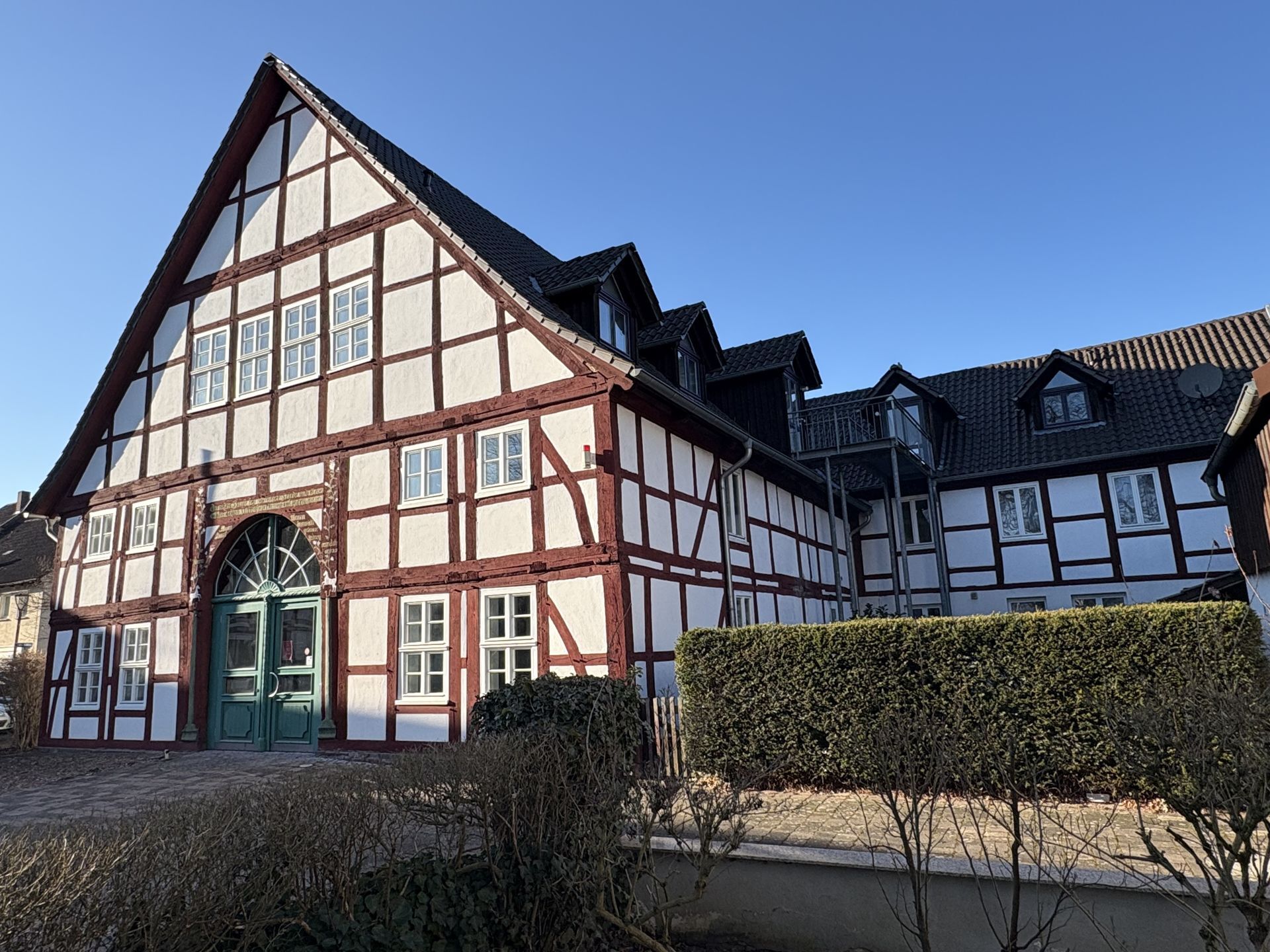 Immobilienangebot - Höxter / Stahle - Alle - Attraktives Wohn- und Geschäftshaus in zentraler Lage von Stahle