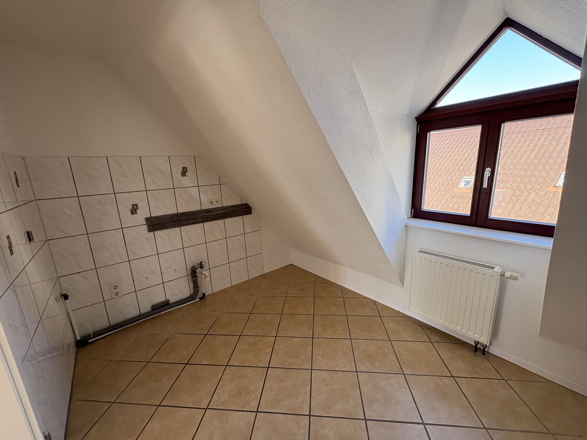 Immobilienangebot - Höxter / Stahle - Alle - Attraktives Wohn- und Geschäftshaus in zentraler Lage von Stahle