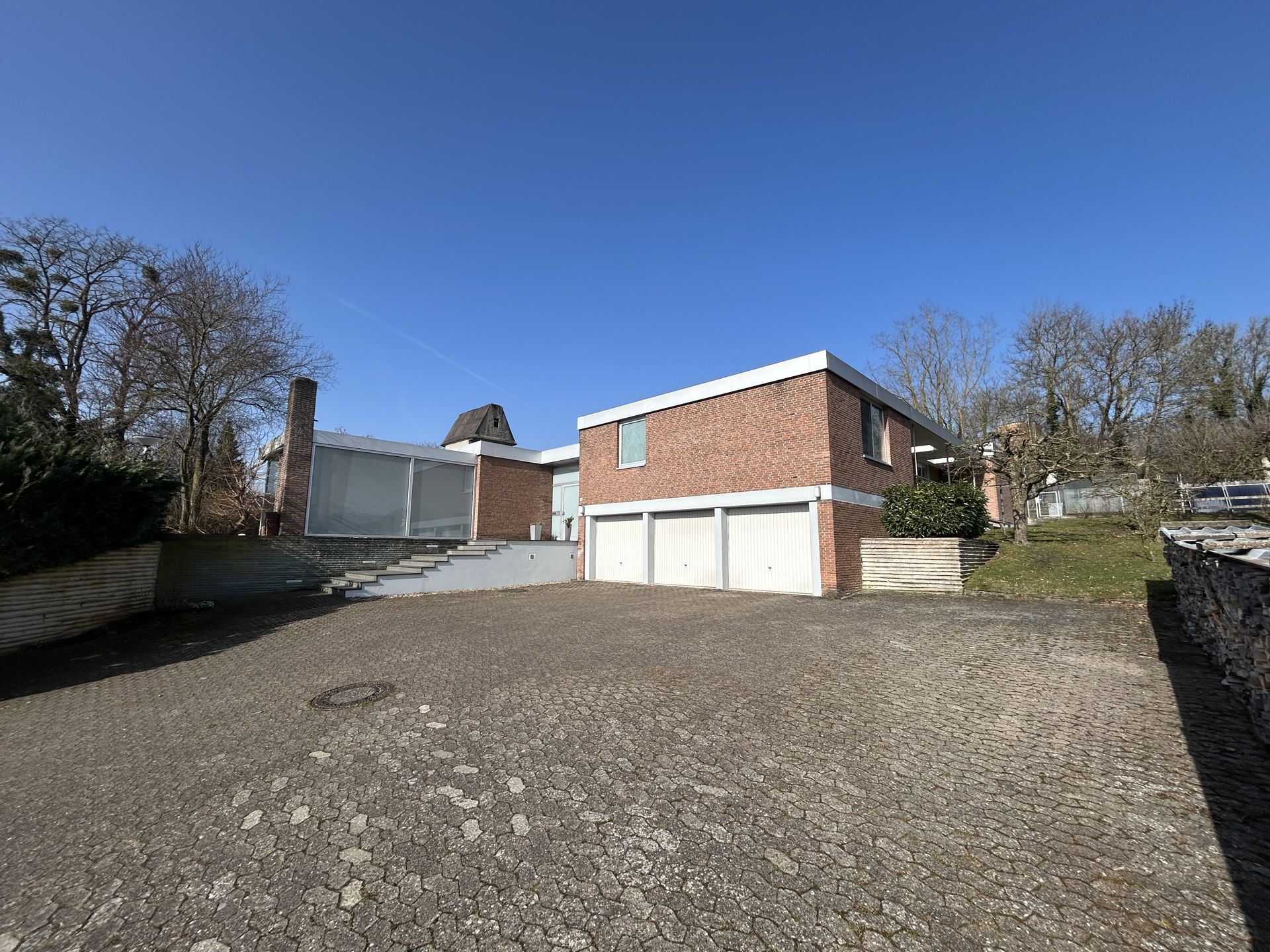 Immobilienangebot - Büren - Alle - Fabrikantenvilla der klassischen Moderne mit Weitblick 
ideal für Wohnen & Arbeiten