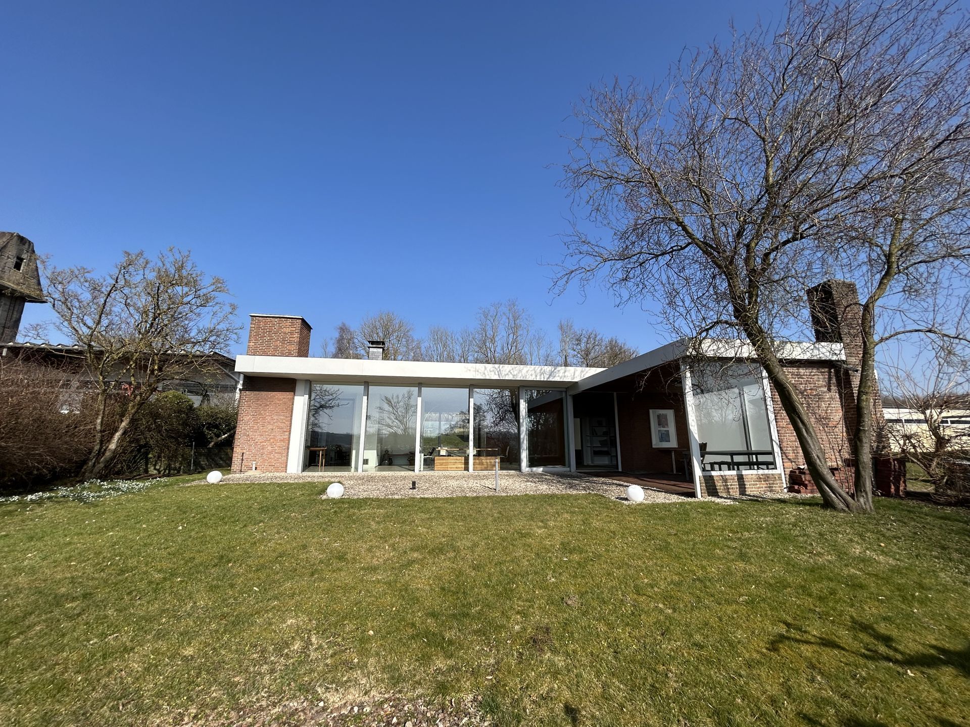 Immobilienangebot - Büren - Alle - Fabrikantenvilla der klassischen Moderne mit Weitblick 
ideal für Wohnen & Arbeiten