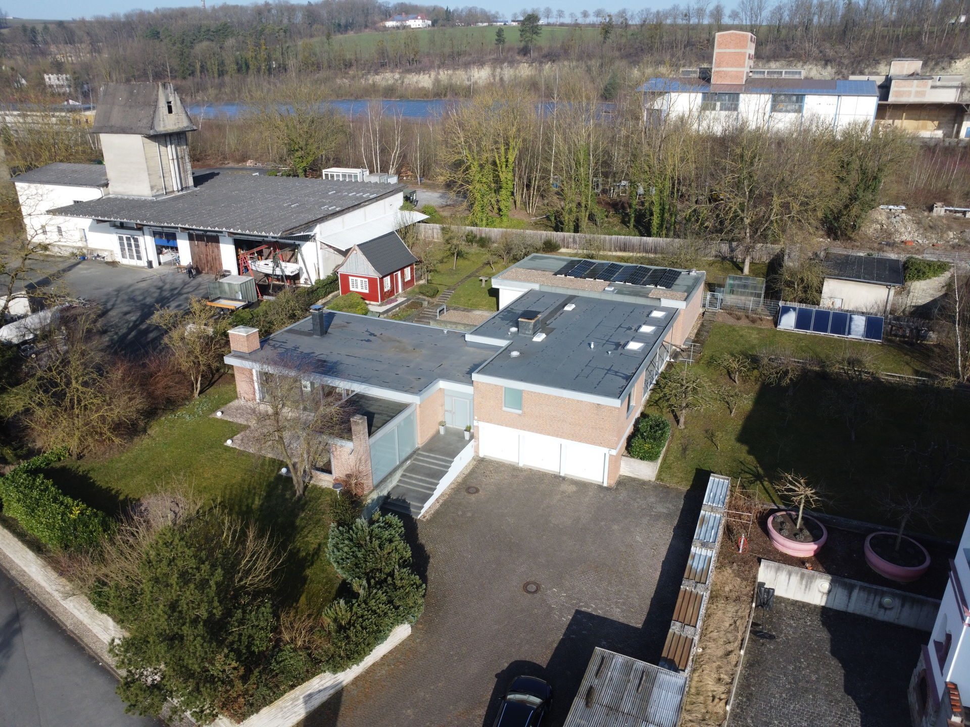 Immobilienangebot - Büren - Alle - Fabrikantenvilla der klassischen Moderne mit Weitblick 
ideal für Wohnen & Arbeiten
